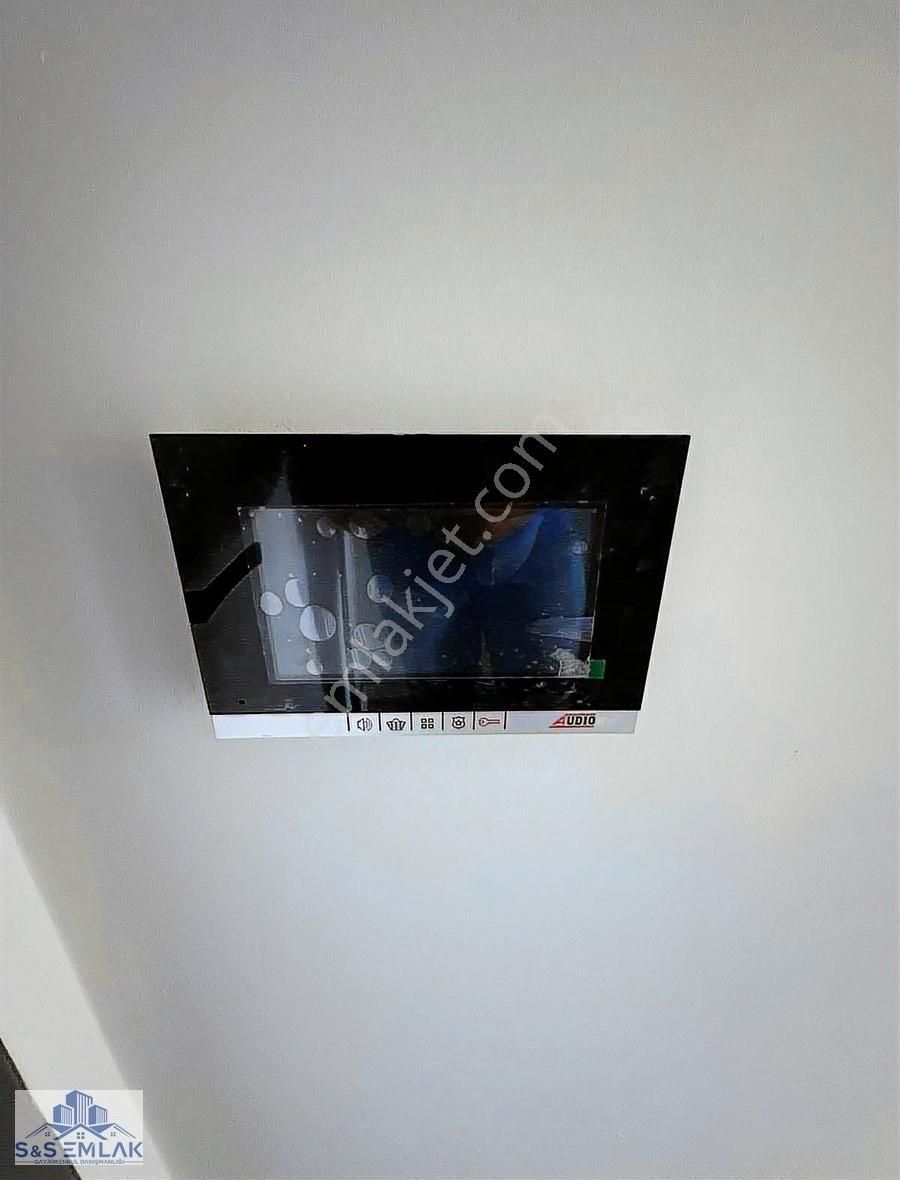 S&s Emlak'dan Sarımsaklı'da 1+1 Havuzlu Sitede Sıfır Daire - Görsel 13
