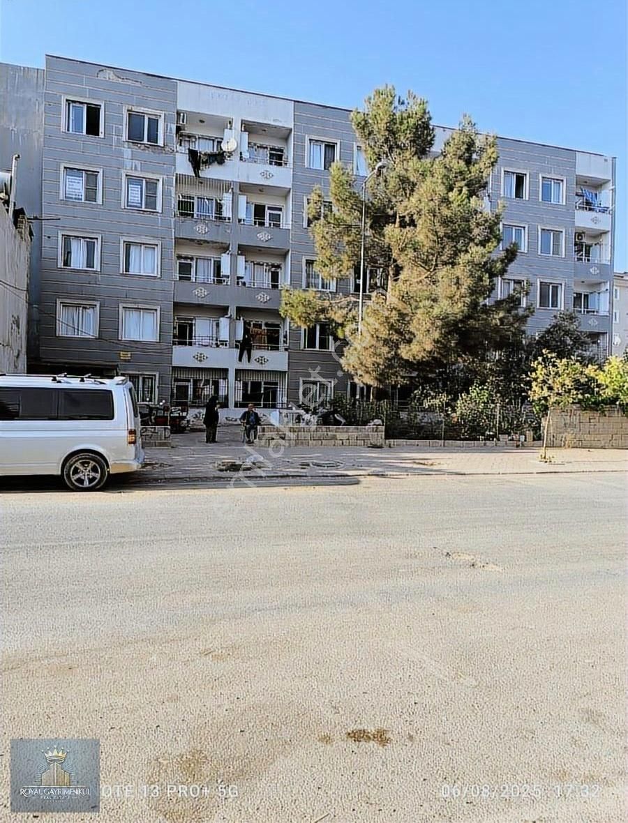 Üniv. Civarında Satılık Kombili 2+1 Stüdyo Daire