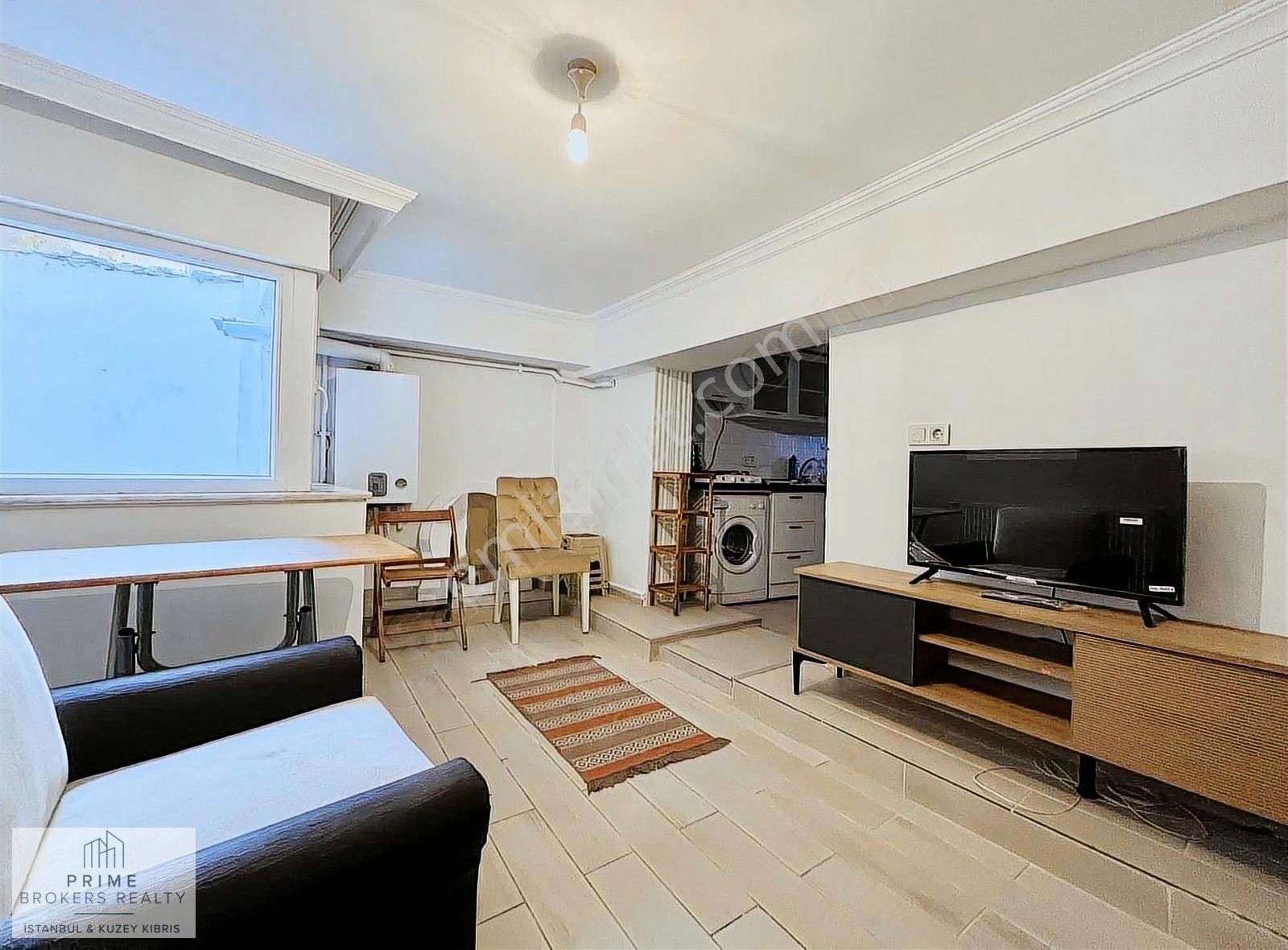 Beşiktaş Abbasağa'da Eşyalı Masrafsız Kombili 1+1 Kiralık Daire