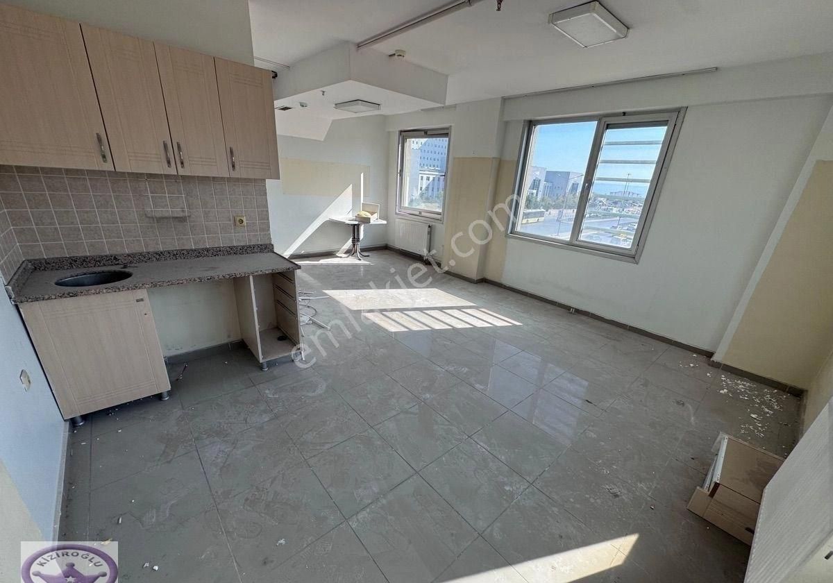 Pendik Marmara Üni. Hastanesinin Karşısında Metro Önü Home&ofis - Görsel 23