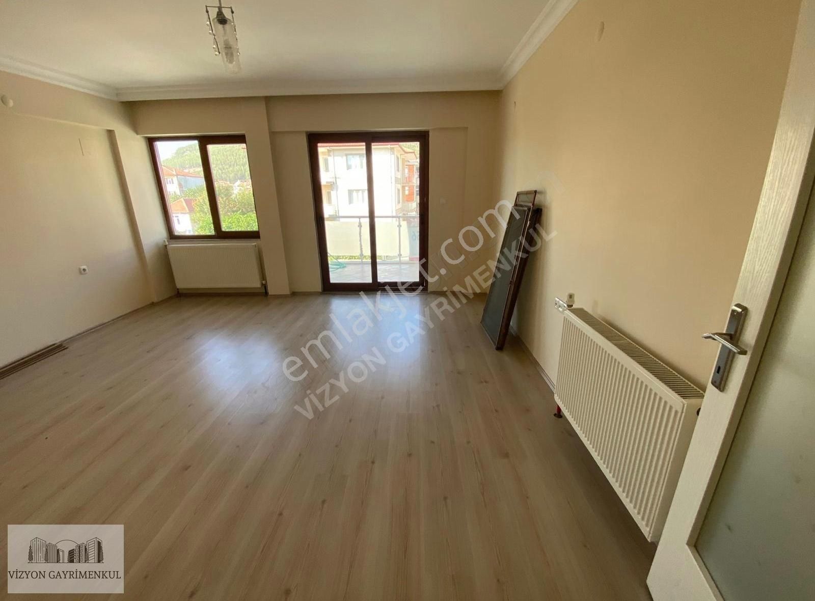 Ula'nın En Geniş Dairesi Sağlık Ocağı Karşısı Kiralık 3+1 Daire