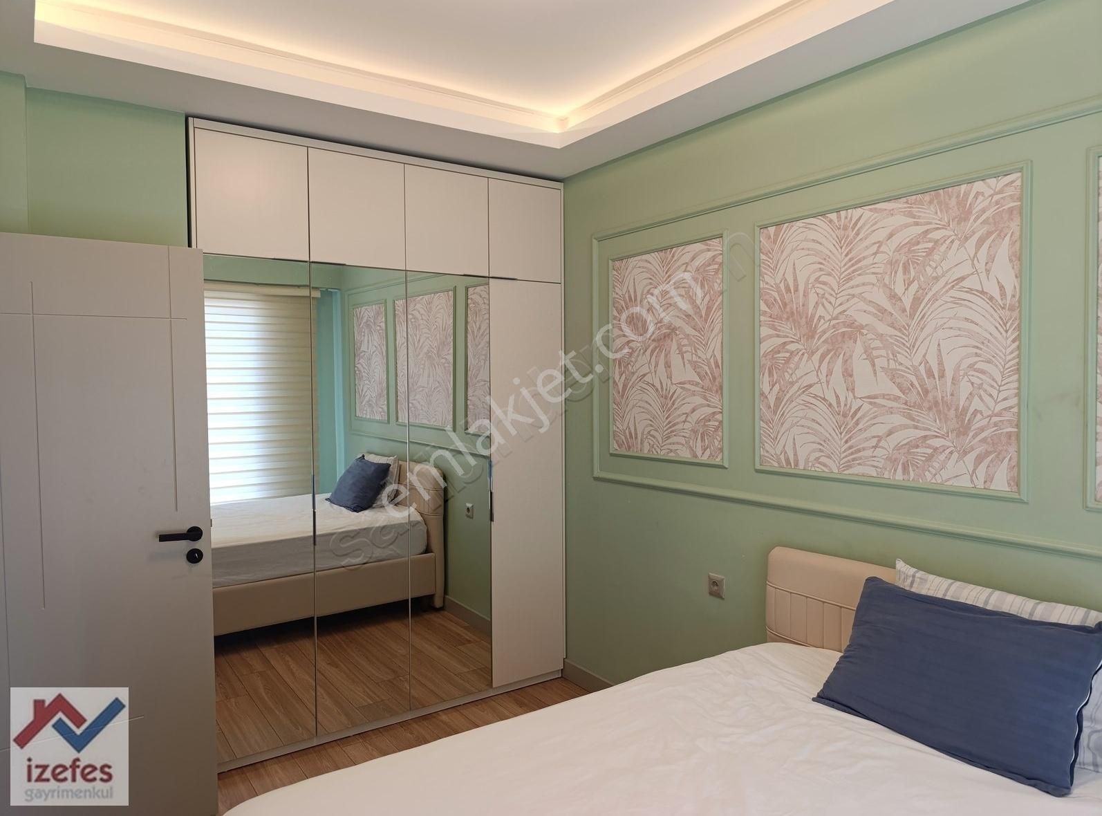 Bornova Park Yaşam Sitesinde Kiralık Eşyalı 1+1 Daire