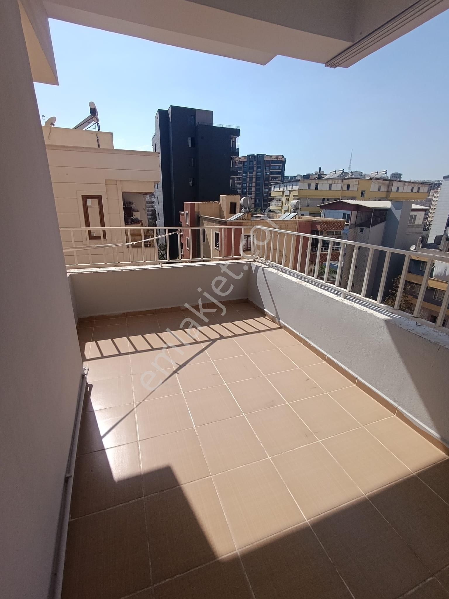 Uygun Emlaktan Karaköprüde Uygun Fiyata 4 Kat 5 Oda Satılık Daire - Görsel 18