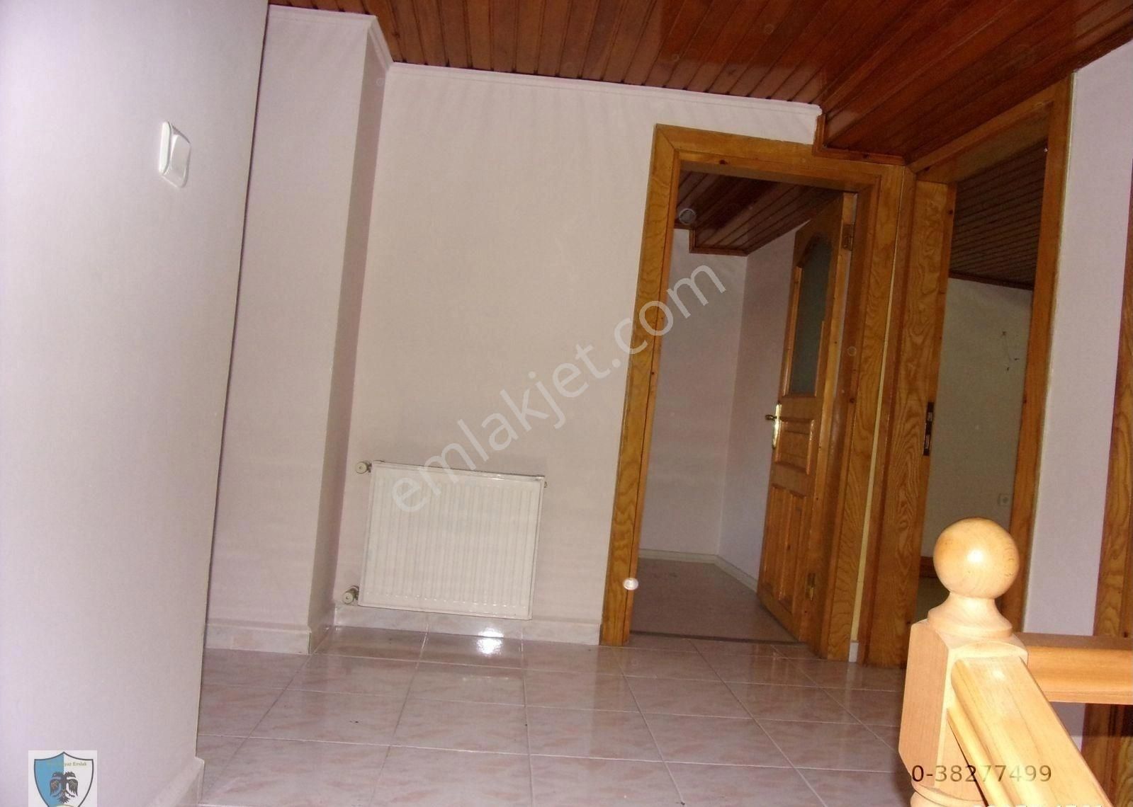 Sarıyer Reşitpaşada 4+1 170 Metrekare Kiralık Müstakil Çatı Dublexi