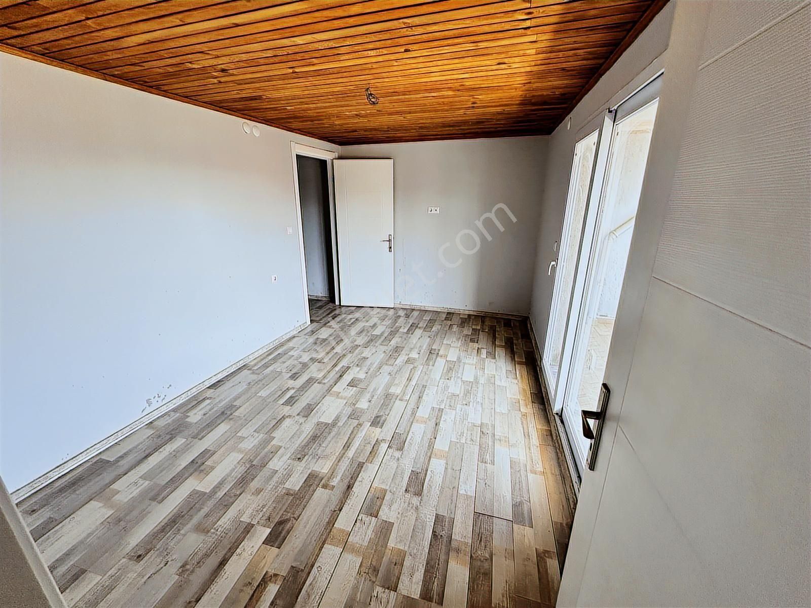 Baran Emlak'tan İzmir Bulvarında Satılık 3+1 Dublex Daire