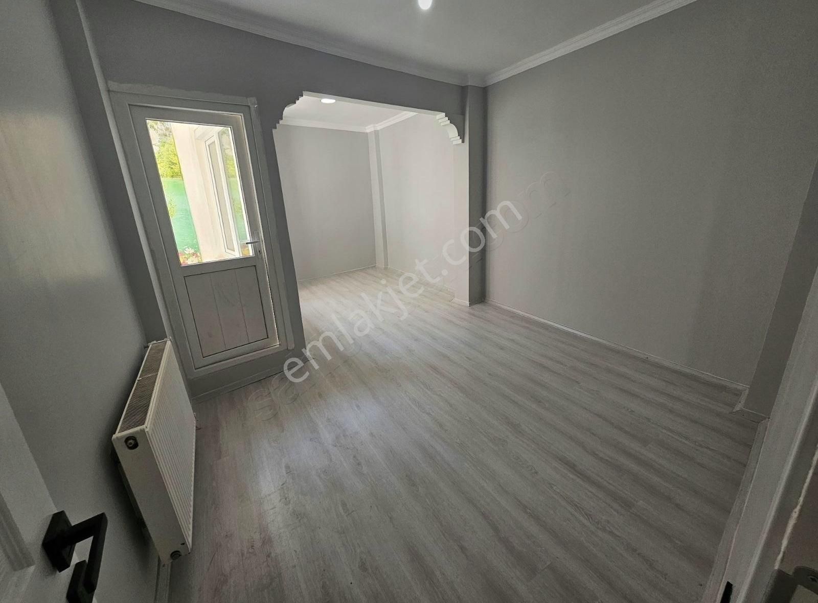 Fatih Merkezde 2+1 Teraslı Ve Bahçeli 90m2 İçi Sıfır