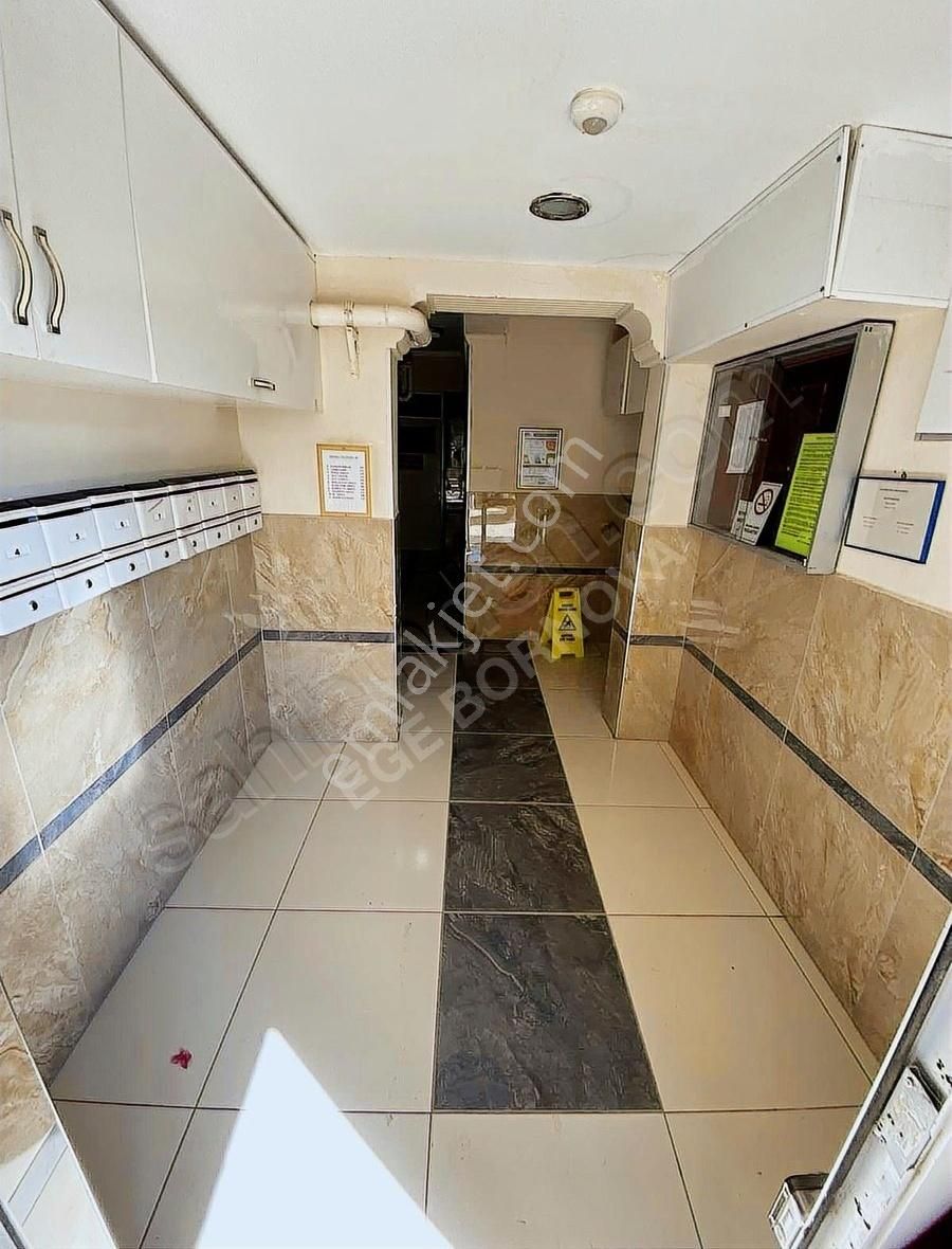 Evka 3 Mah.'de Site İçerisinde Bakımlı Kiralık 2+1 Daire
