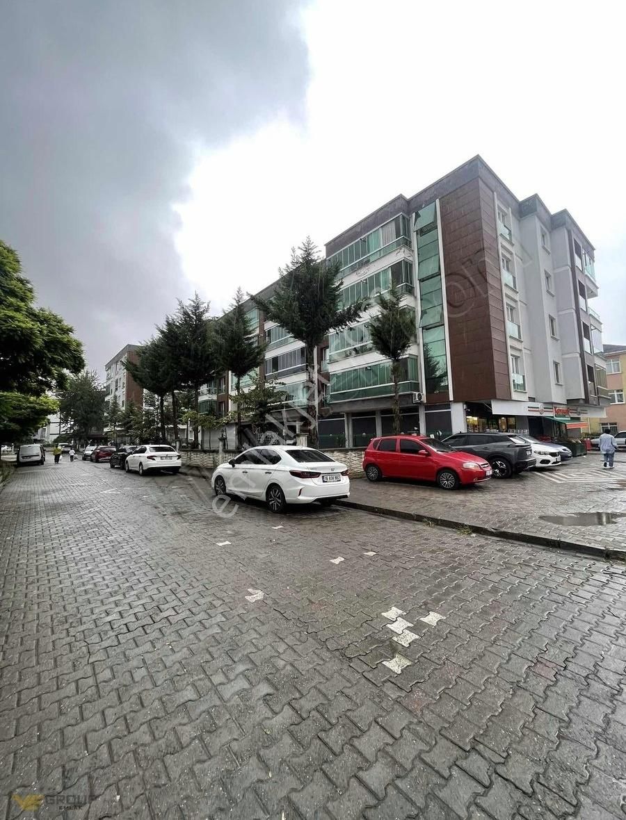 Yeşil Park Sitesi 3+1 Merkezi Konum
