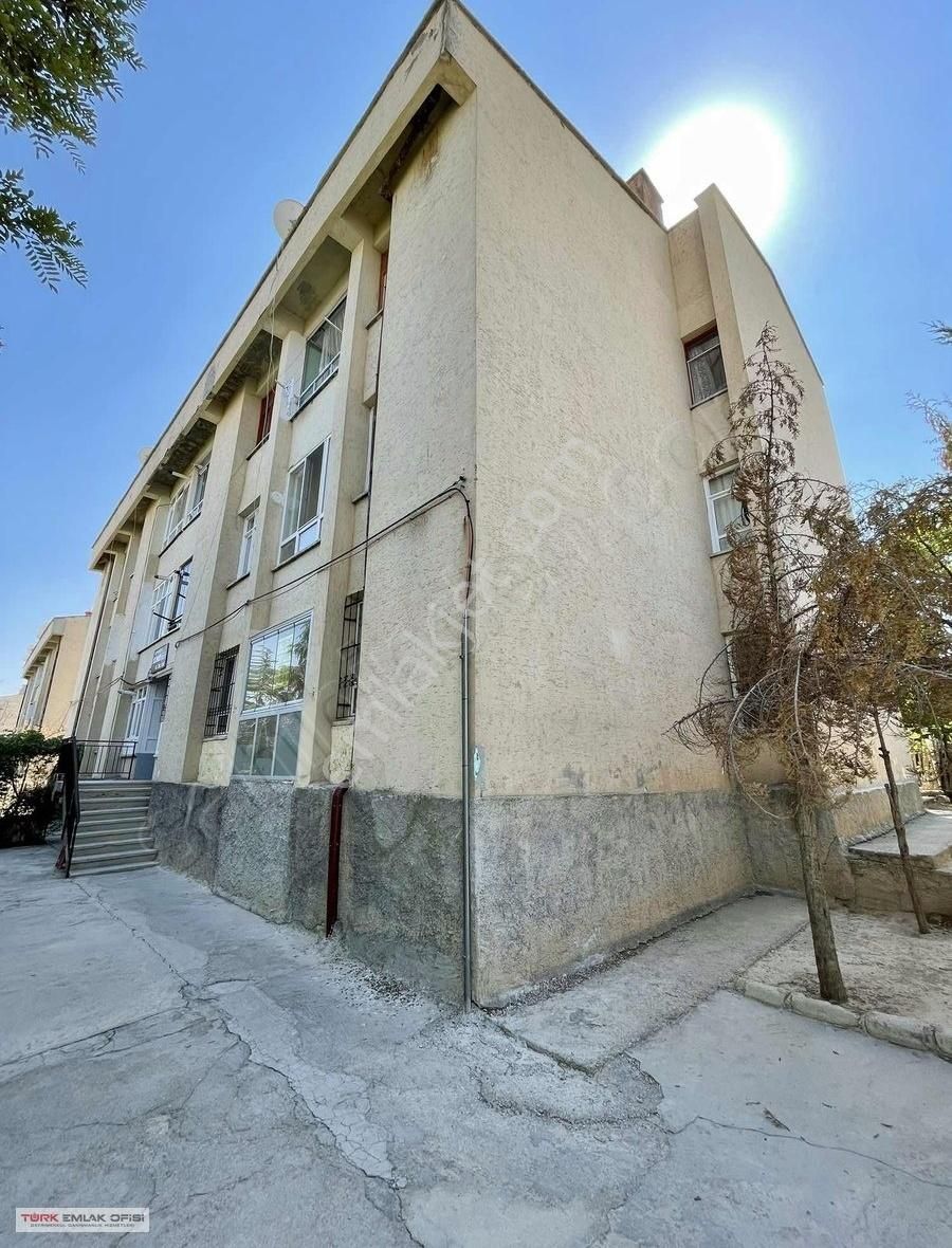 Selahaddin Eyyübi Mh.yüksek Giriş Satılık 3+1 Daire