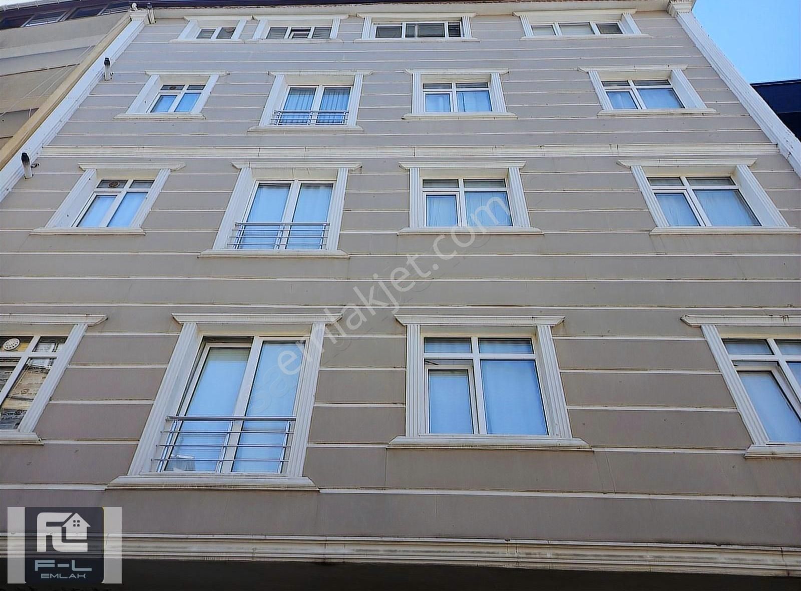 F-l Emlaktan Emaar Avm Libadiye Yakını 2+1 Güney Cephe 2.kat