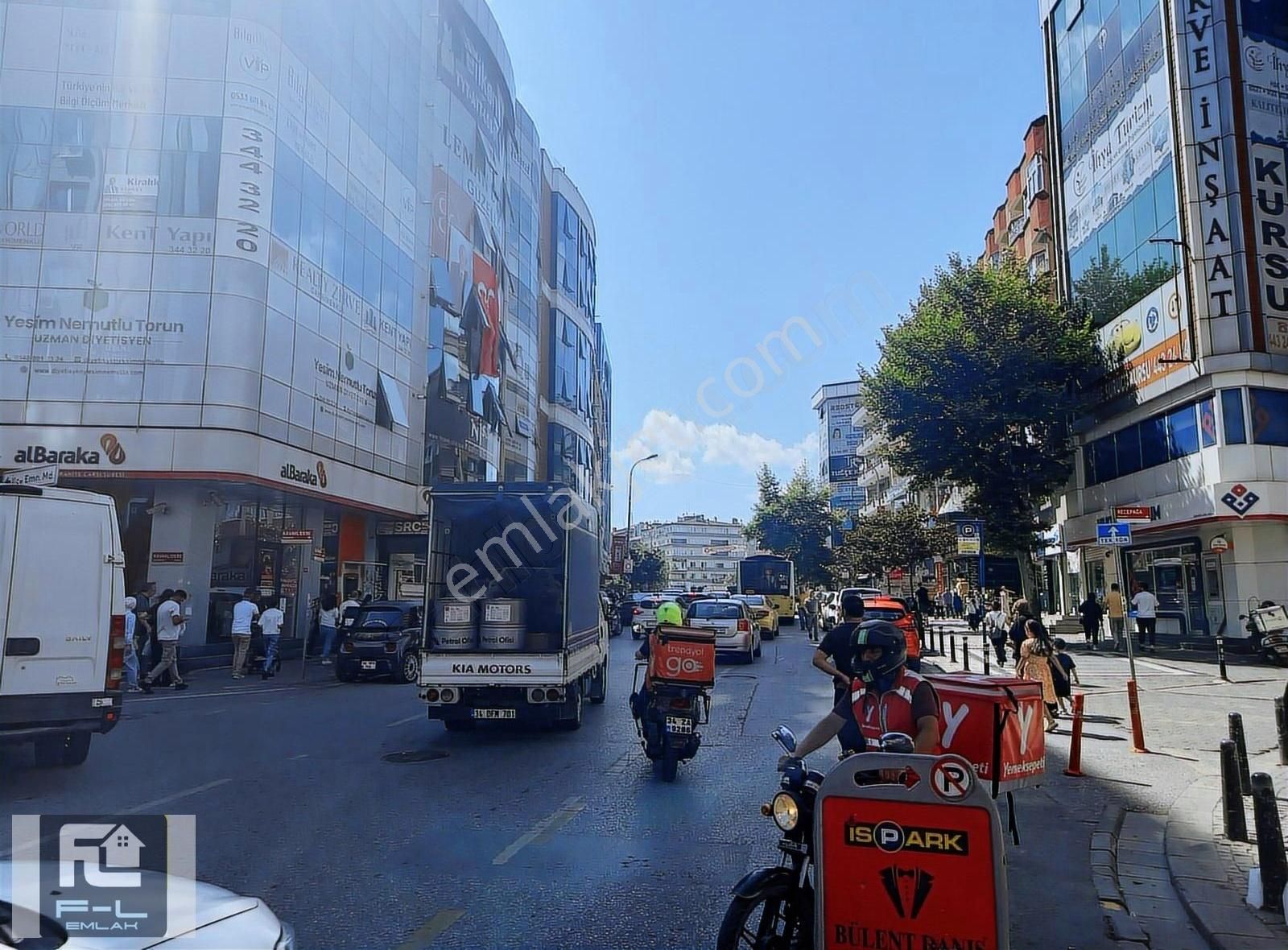 F-l Emlaktan Çarşı Metro Yakını 2+1 Eşyalı Çatı Öğrenci-bekar