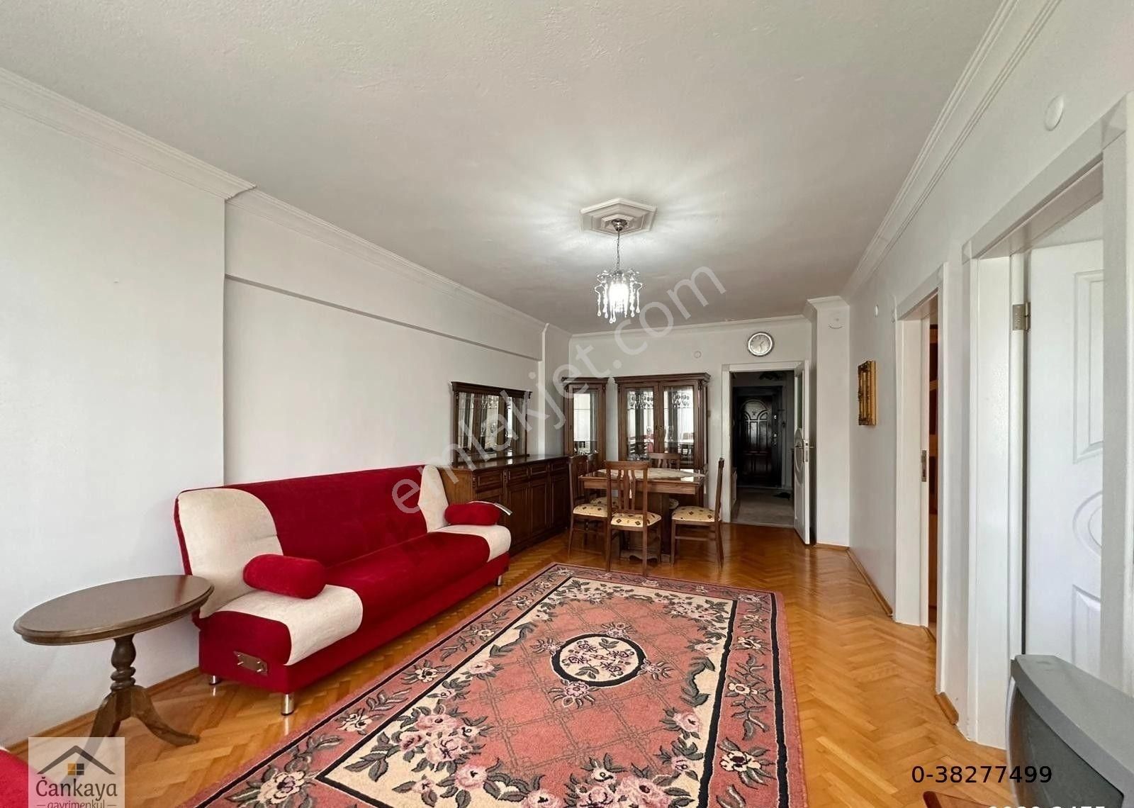 Çankaya Gayrimenkul'den Sinan Cadde Üzerinde 2+1 Mobilyalı Kiralık
