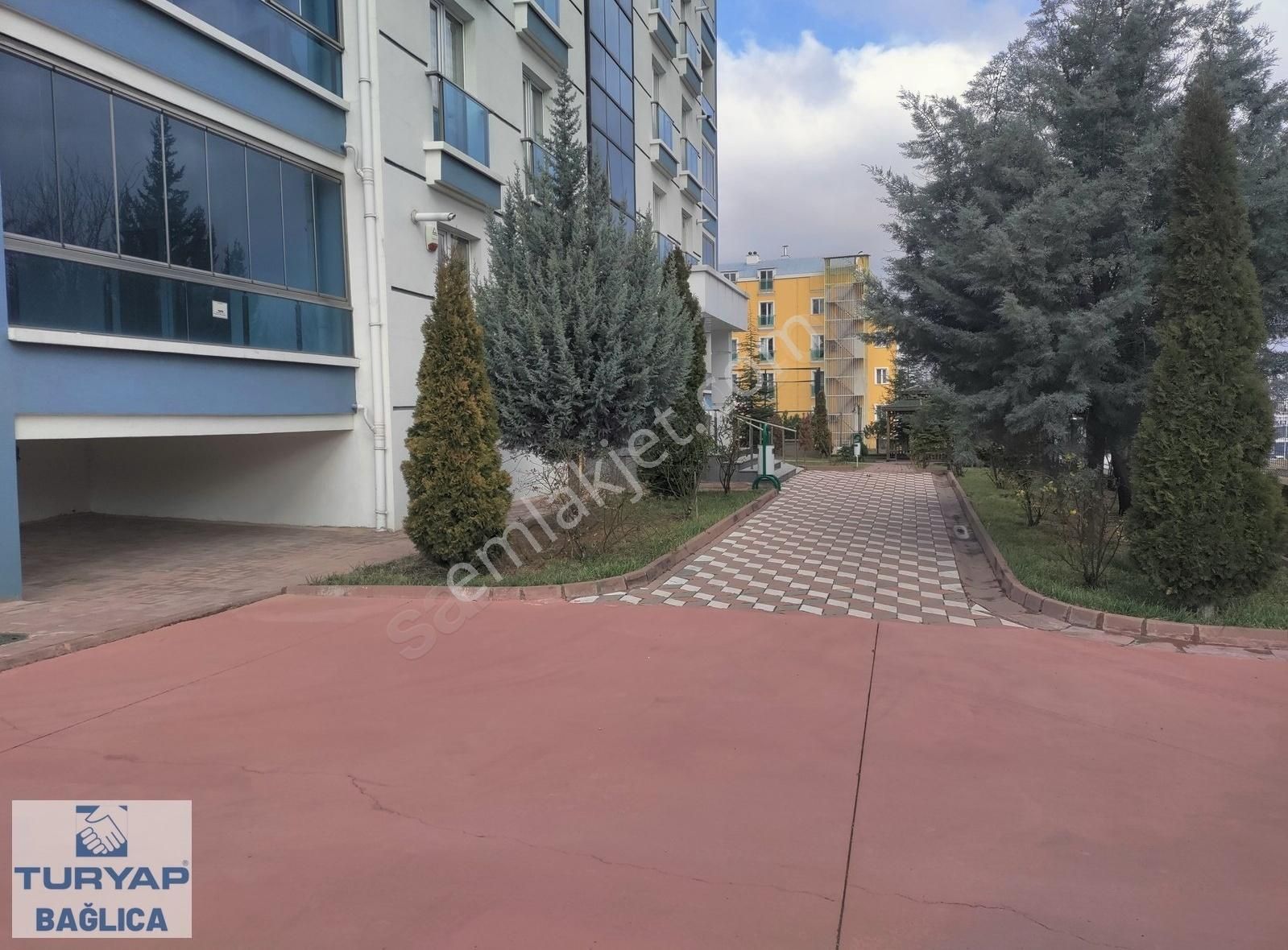 Merkezde Bağlıca Bulvara Çok Yakın 3+1 Ebeveyn Banyolu Yenidaire
