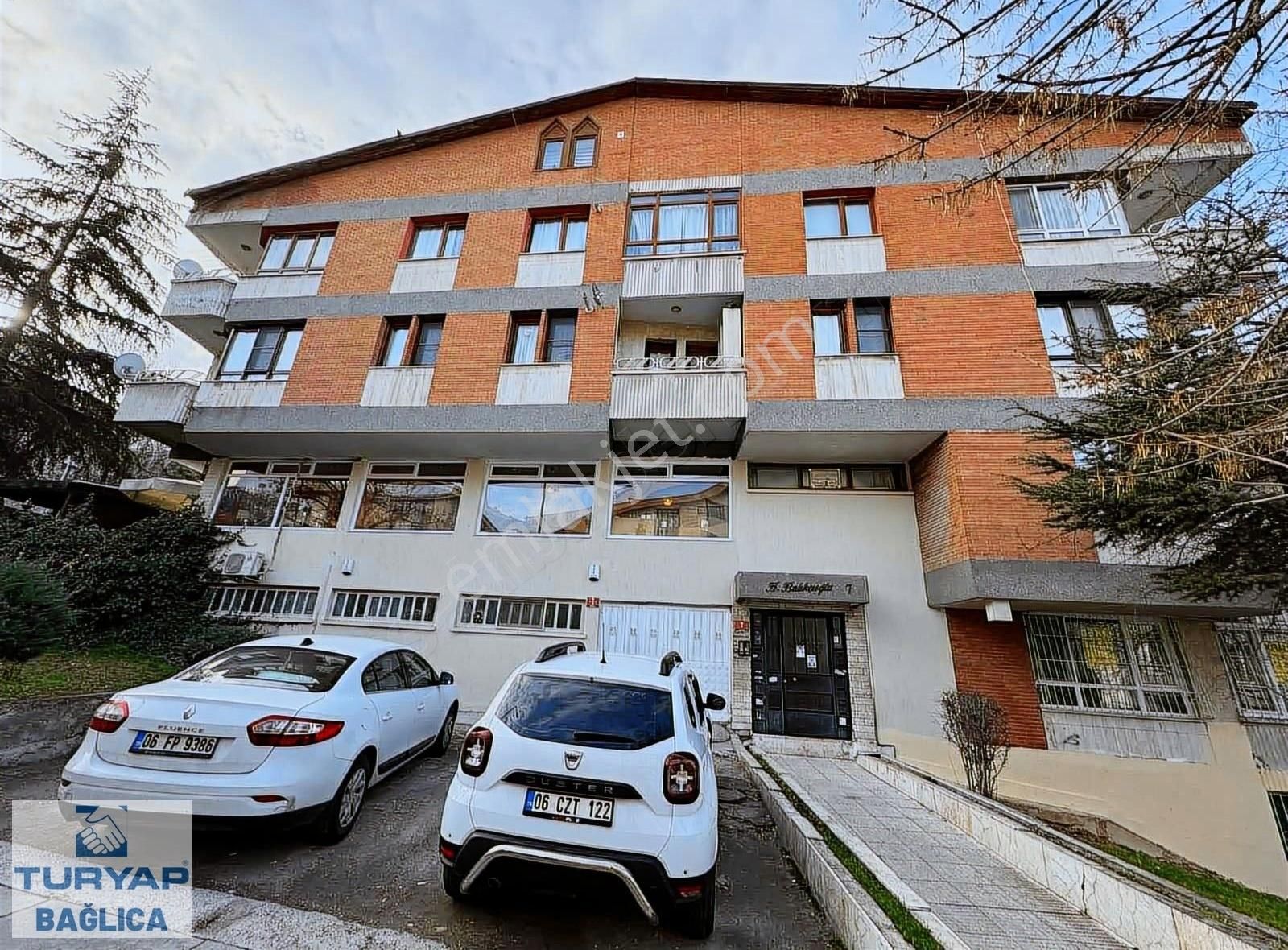Aşağı Öveçlerde Yapılı Büro & Ofis