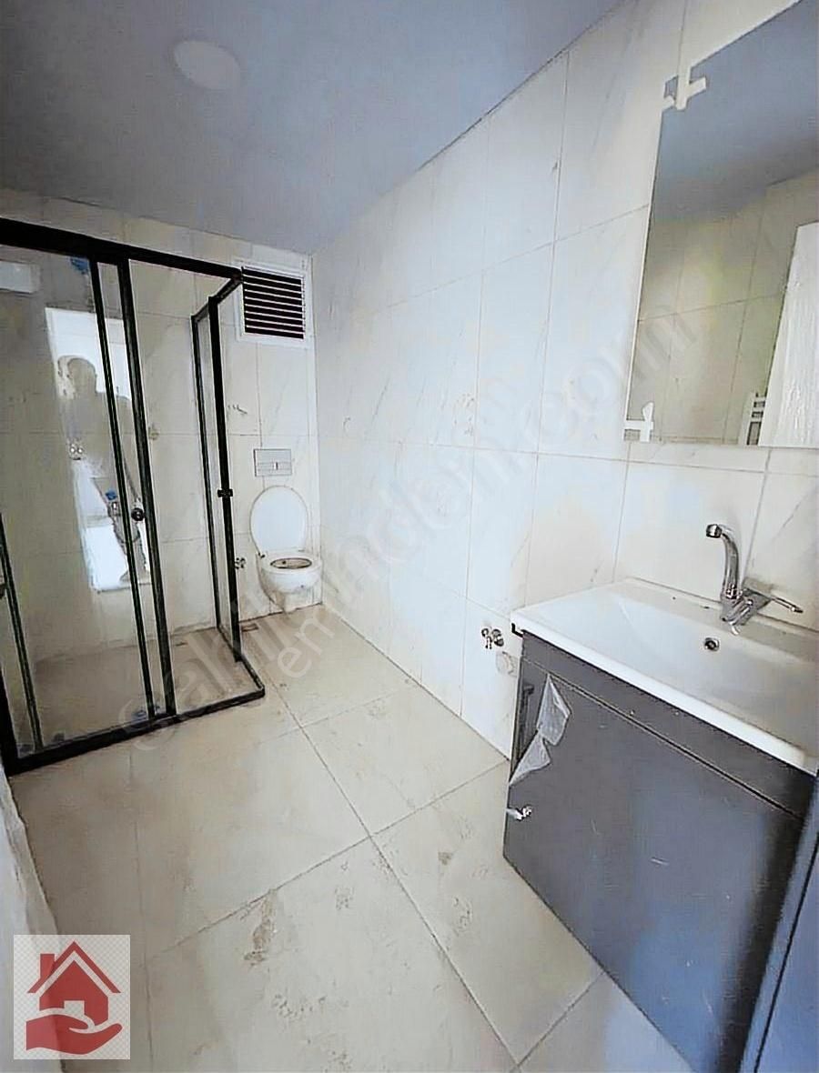 Gültepede Ana Cadde Üzeri 1+1 Boş Ankastreli Kiralık İskânlı Dai - Görsel 2