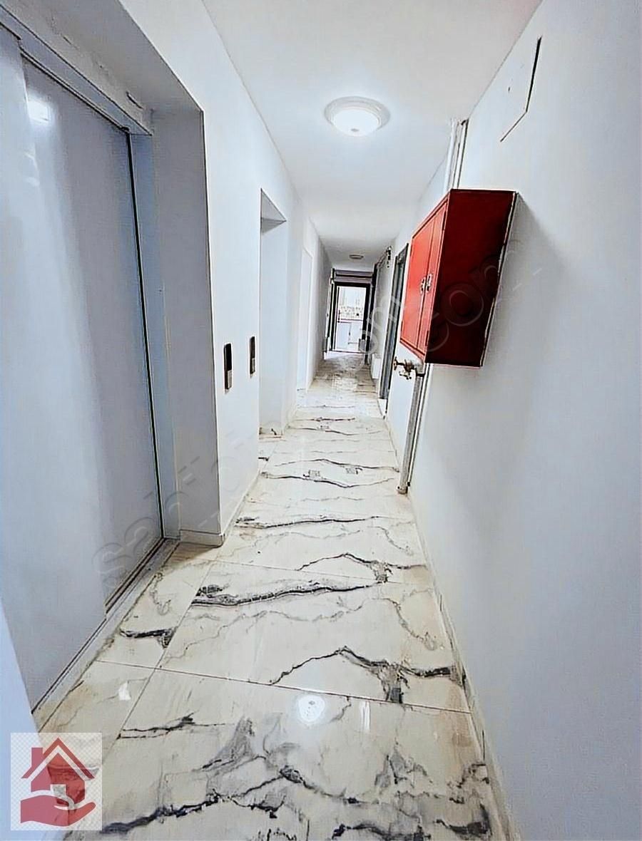 Gültepede Ana Cadde Üzeri 1+1 Boş Ankastreli Kiralık İskânlı Dai - Görsel 19