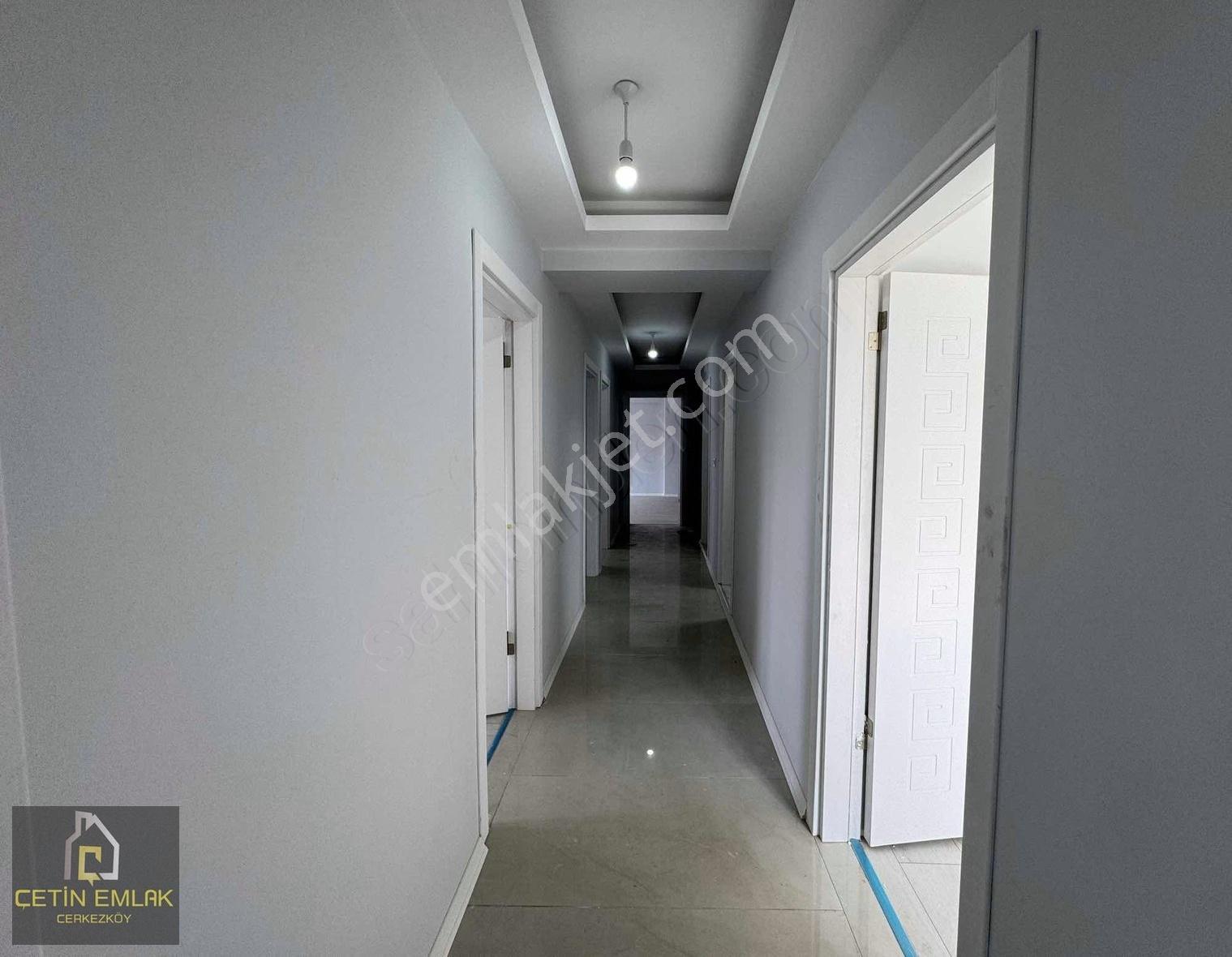 Çetin'den Ebeveyn Banyolu Giyinme Odalı Havuzlu Lüx 4+1 Arakat - Görsel 10