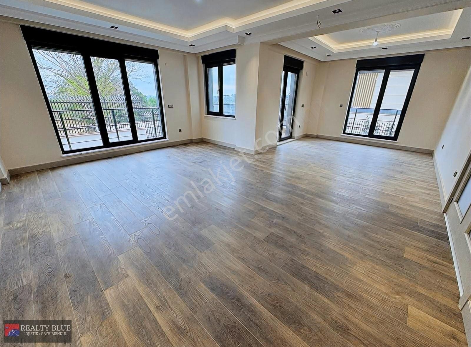 Reşadiye'de Site İçinde Müstakil Havuzlu 8+3 Sıfır Villalar - Görsel 32