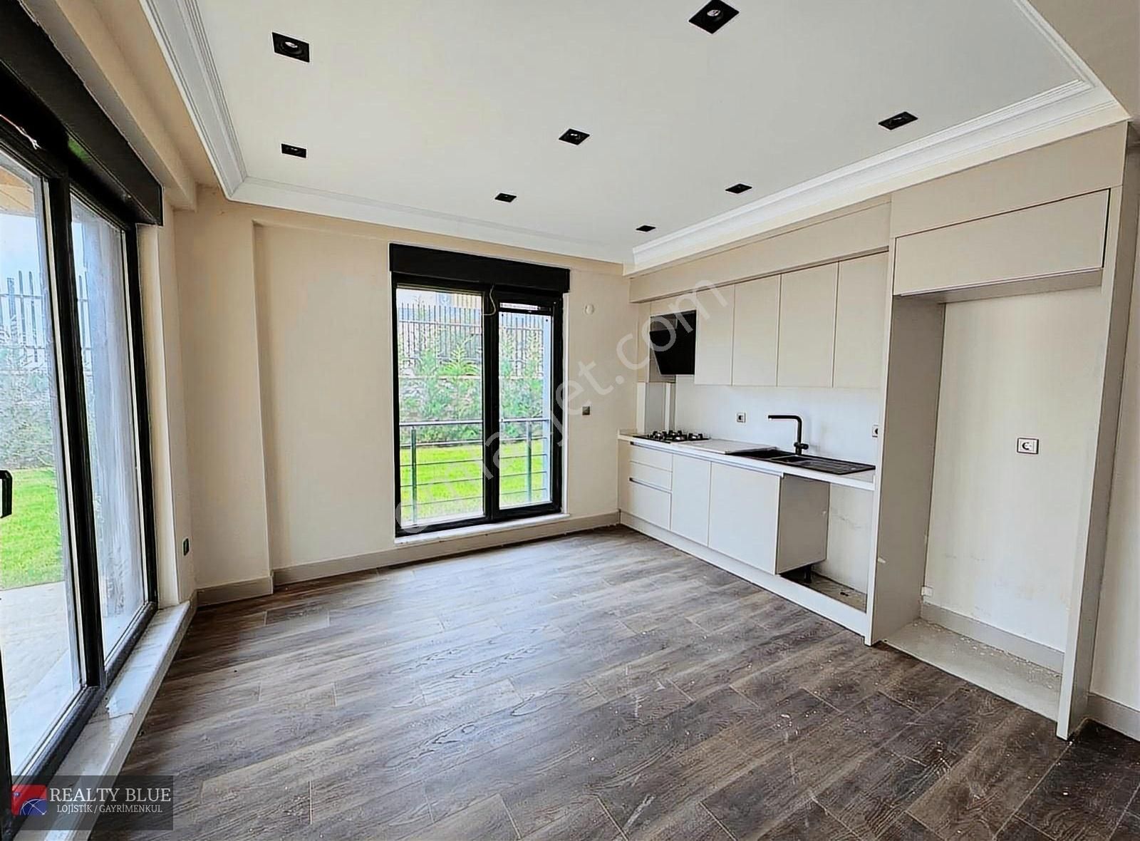 Reşadiye'de Site İçinde Müstakil Havuzlu 8+3 Sıfır Villalar - Görsel 18