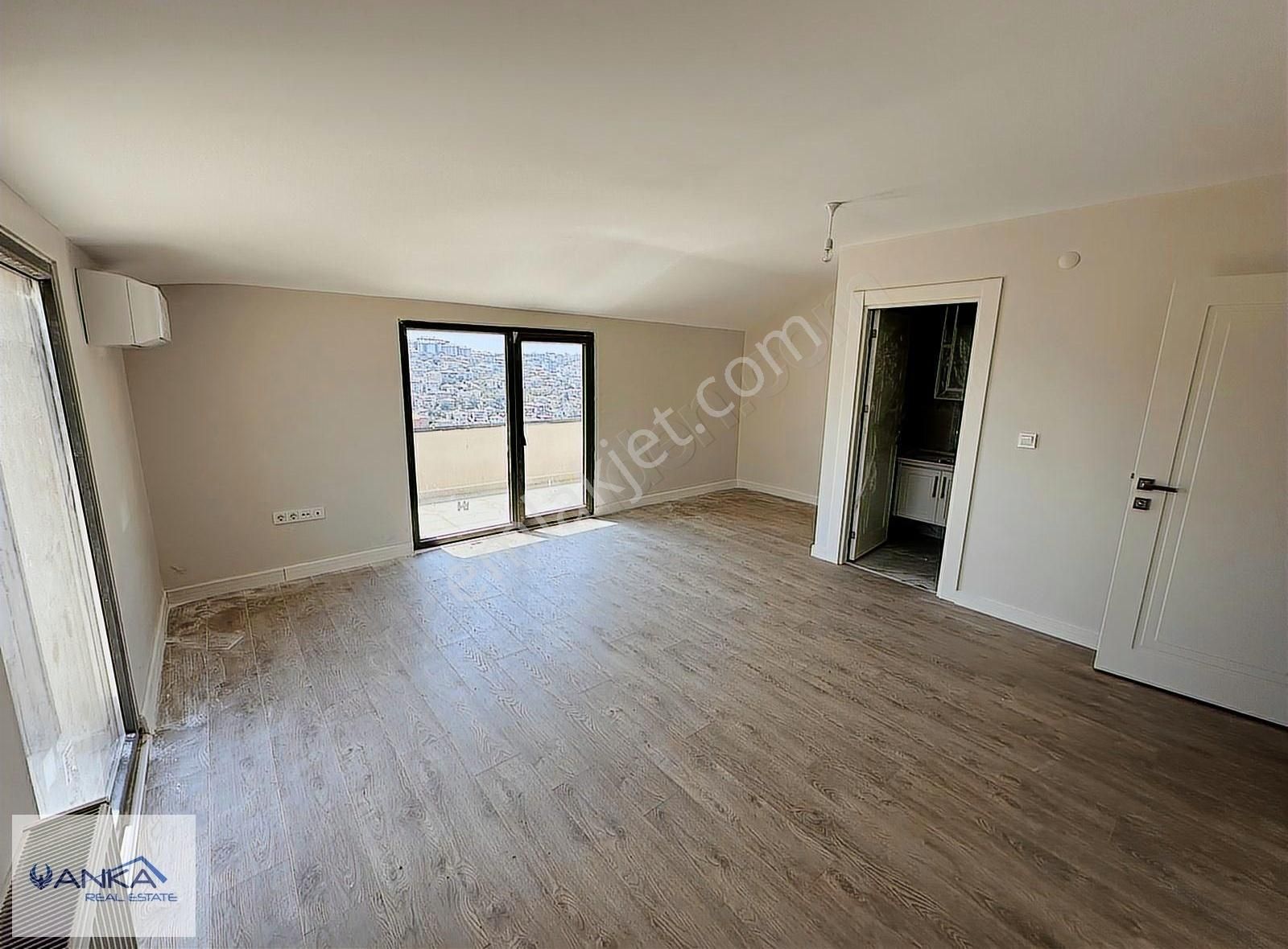 Çengelköy De Butik Site İçersinde Şehir Manzaralı Dubleks Daire - Görsel 19