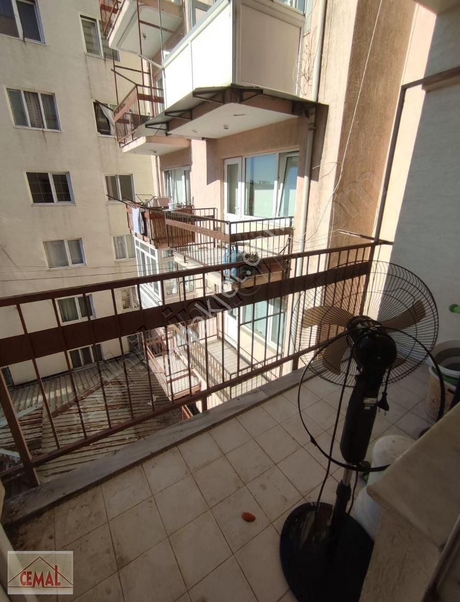 Cemal Emlak Bursa Yildirim Fsm Cad. Davutkadı 3 Ara Kat Bakımlı - Görsel 9