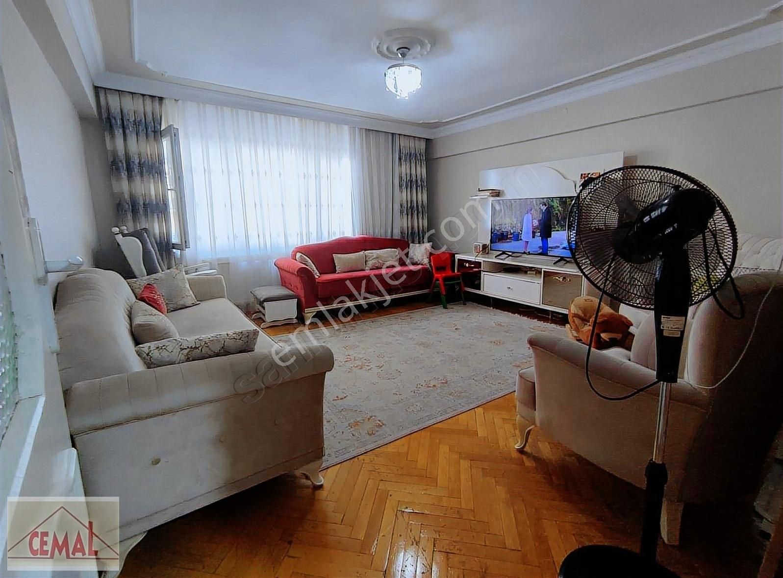 Cemal Emlak Bursa Yildirim Fsm Cad. Davutkadı 3 Ara Kat Bakımlı