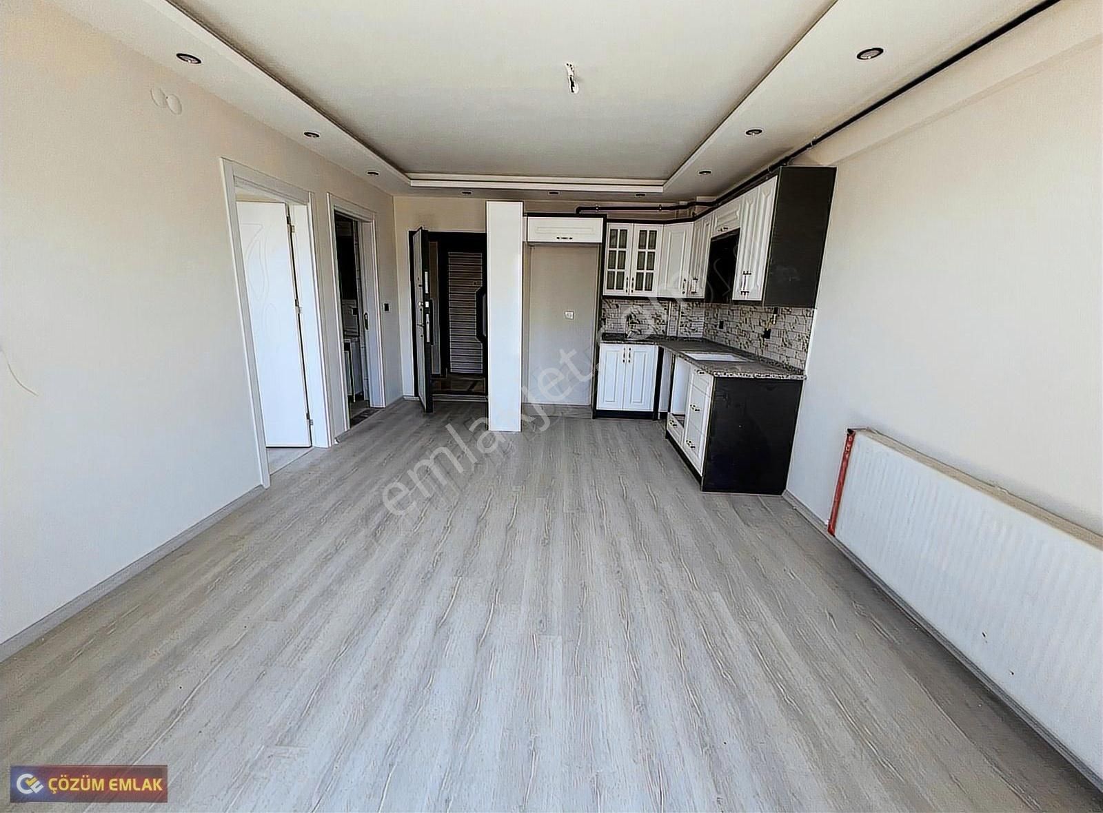 Çözüm Emlak'tan Muradiye'de Otoparklı Site İçerisinde Daireler - Görsel 22