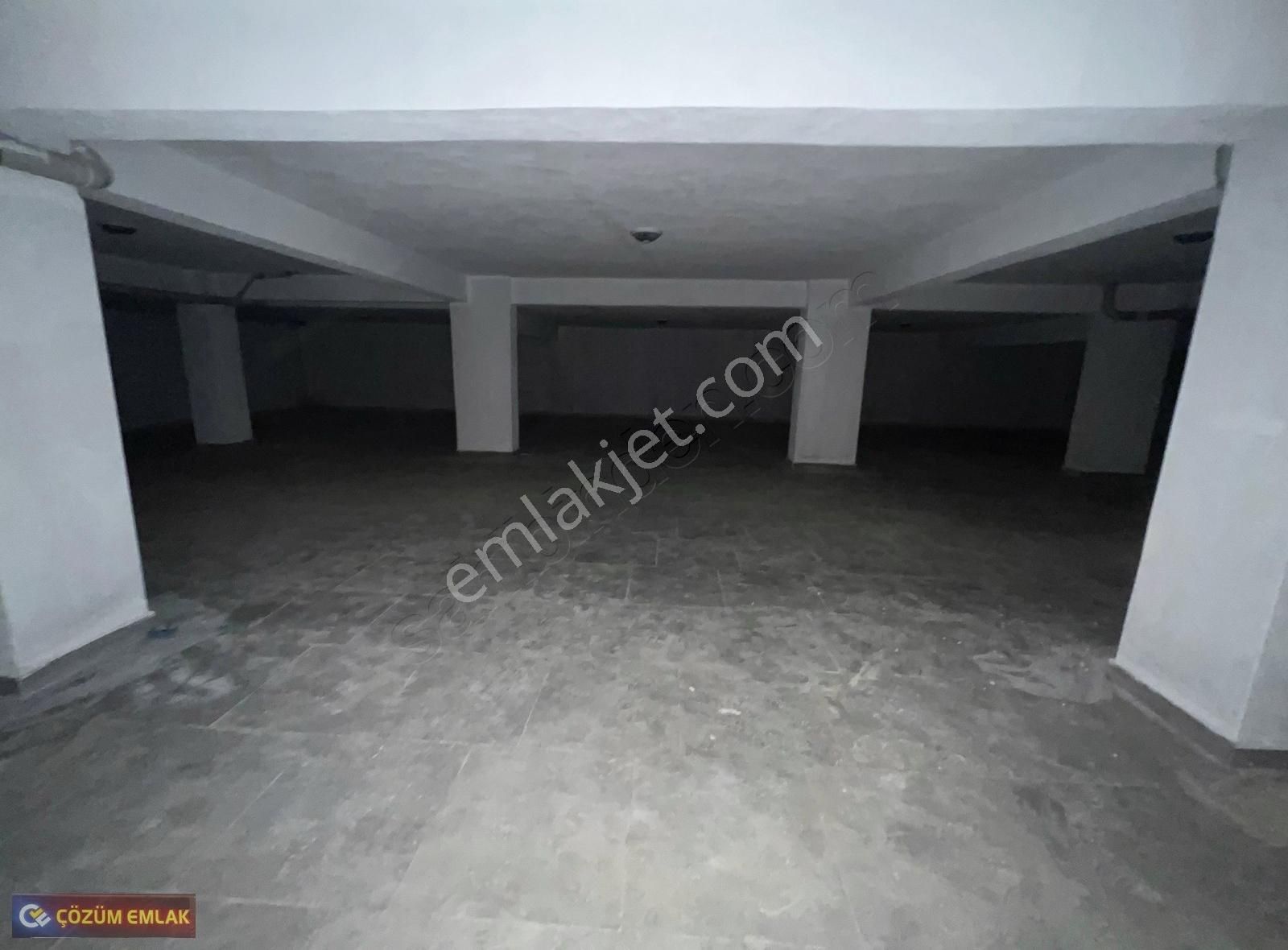 Çözüm Emlak'tan Muradiye'de Otoparklı Site İçerisinde Daireler - Görsel 25