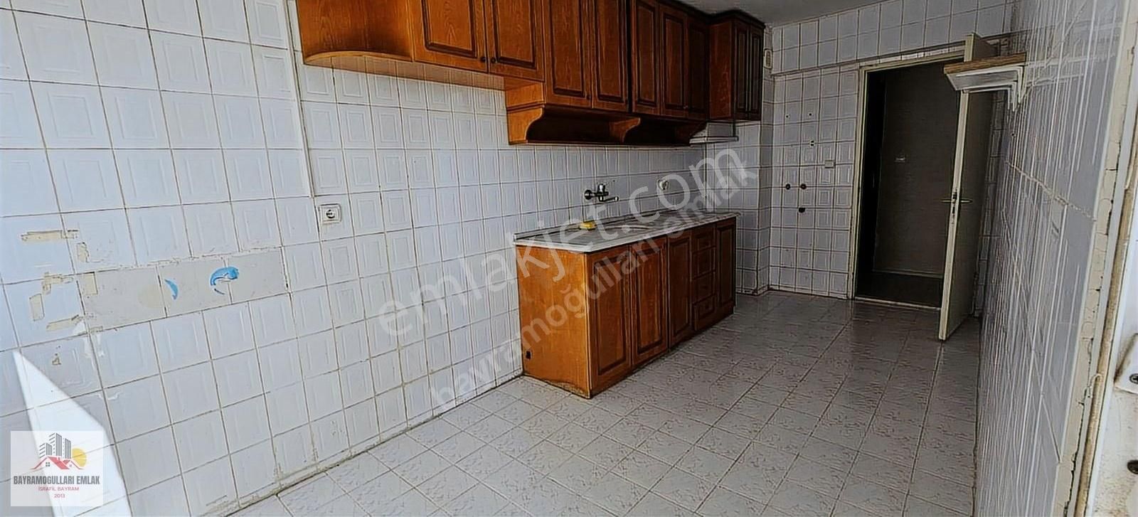 Buca Fırat Mah Site İçinde 4 Kat Asansö 120m2 3+1 Kiralık Daire