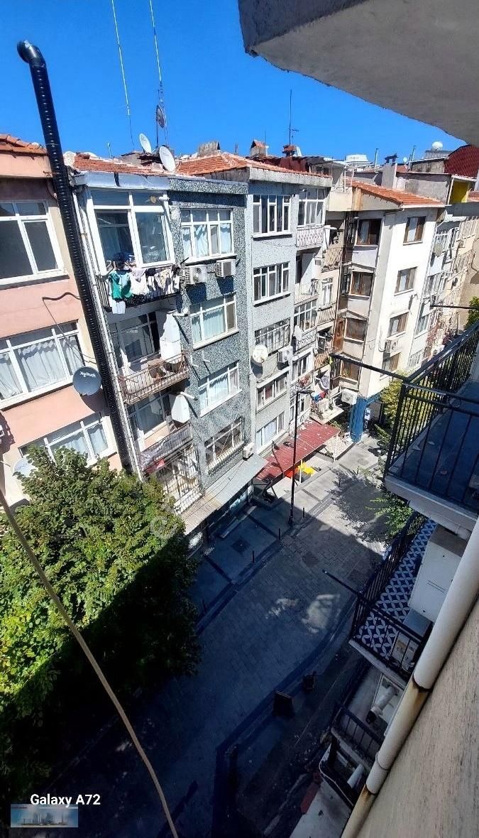 Mehmethan Emlaktan Karanlık Odası Yok Yokuşsuz Balkonlu Boşş