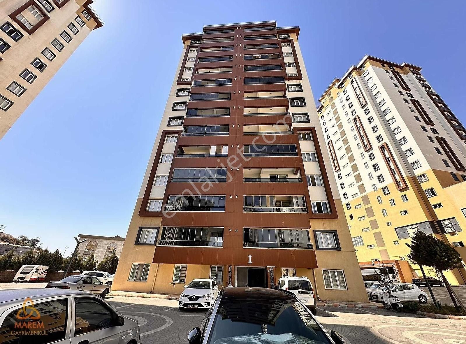 Marem'den Üniversite Yolu Maraş Yaşam Konutlarında Kiralık 3+1