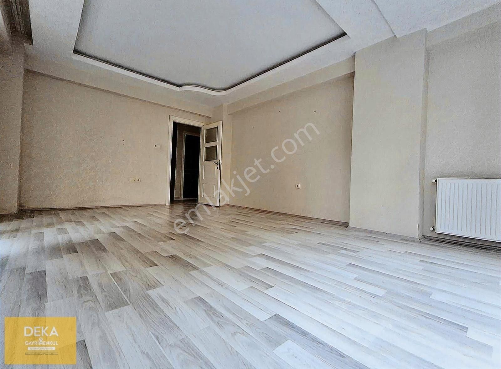 Deka Gayrimenkul'den Tramvay Hattında Kiralık 2+1 Daire