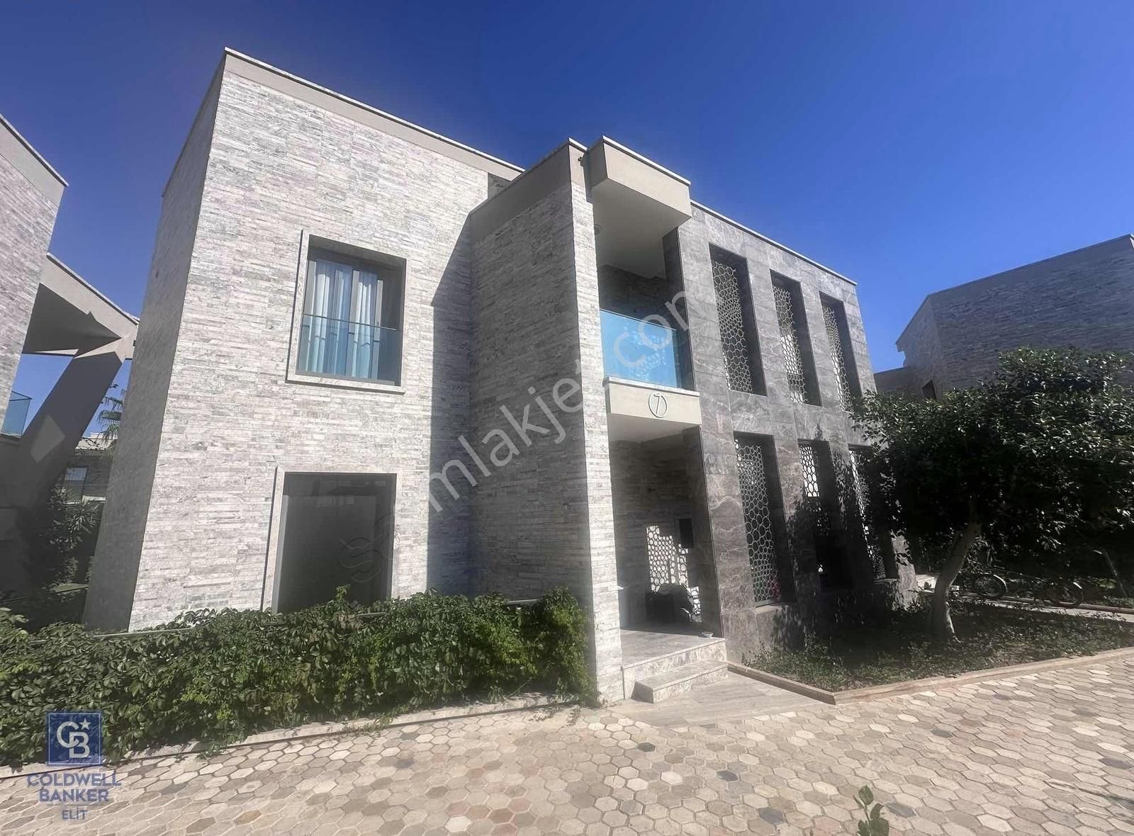 Eskiçeşme'de Kiralık 2+1 Modern Daire Havuzlu Site , Eşyalı - Görsel 30