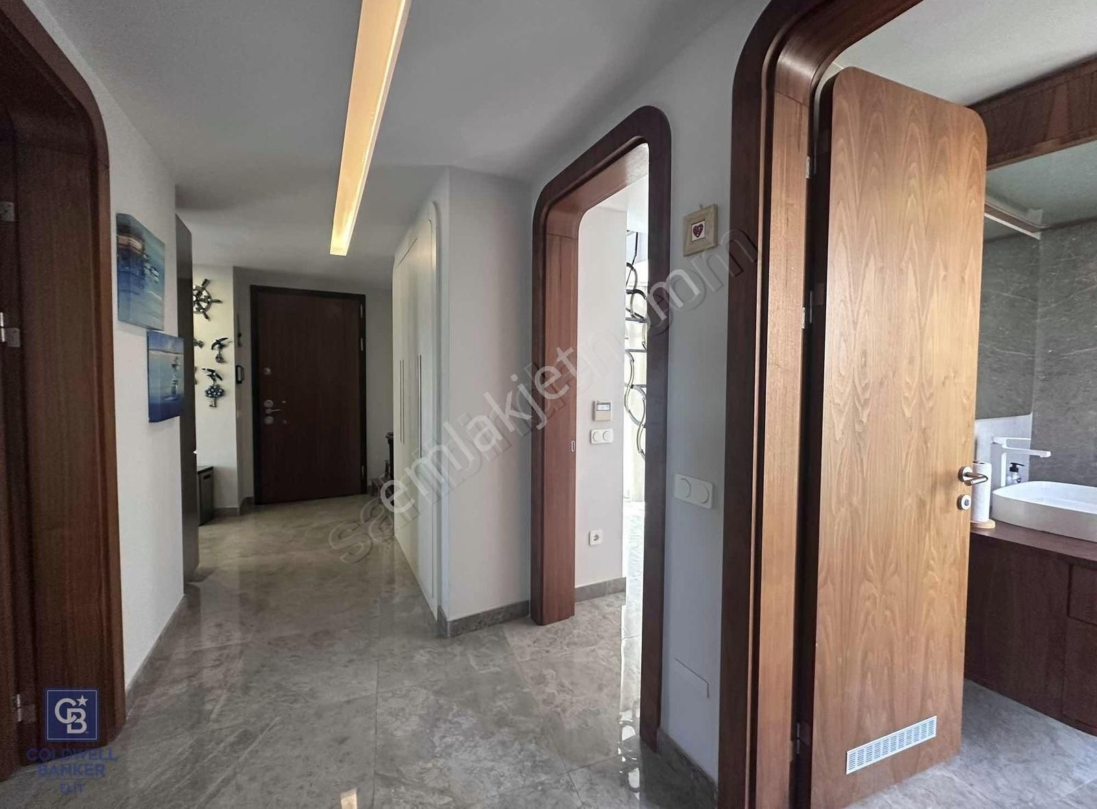 Eskiçeşme'de Kiralık 2+1 Modern Daire Havuzlu Site , Eşyalı - Görsel 18