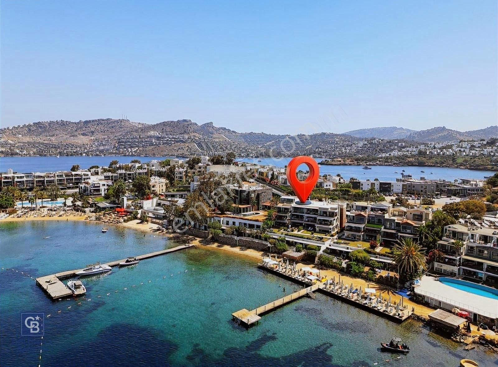 Yalıkavak Tilkicik'te Denize Sıfır Yalı Dairesi