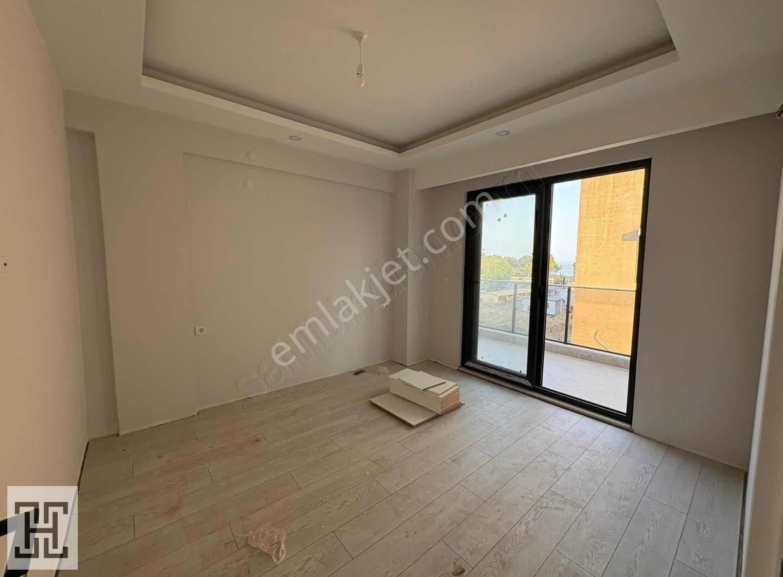 Ertuğrul'dan Deniz Manzaralı 1+1 Satılık Daire - Görsel 2