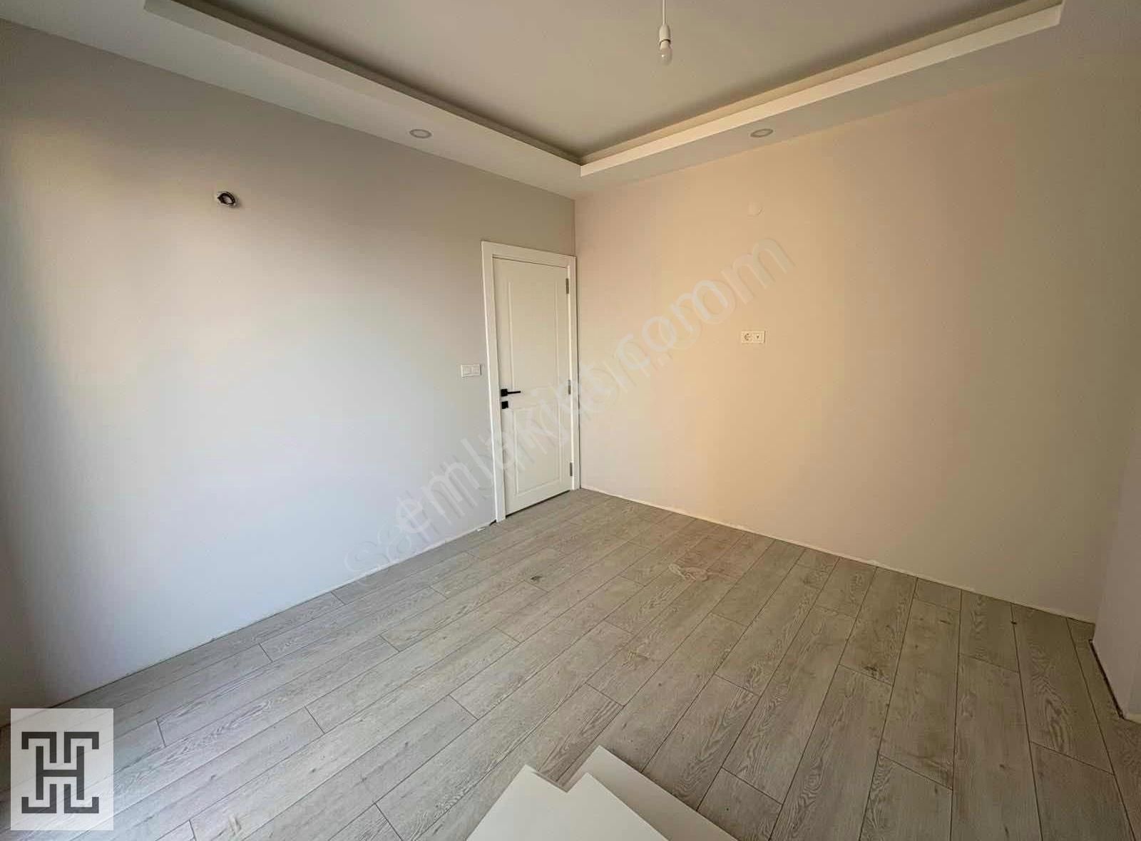 Ertuğrul'dan Deniz Manzaralı 1+1 Satılık Daire - Görsel 4