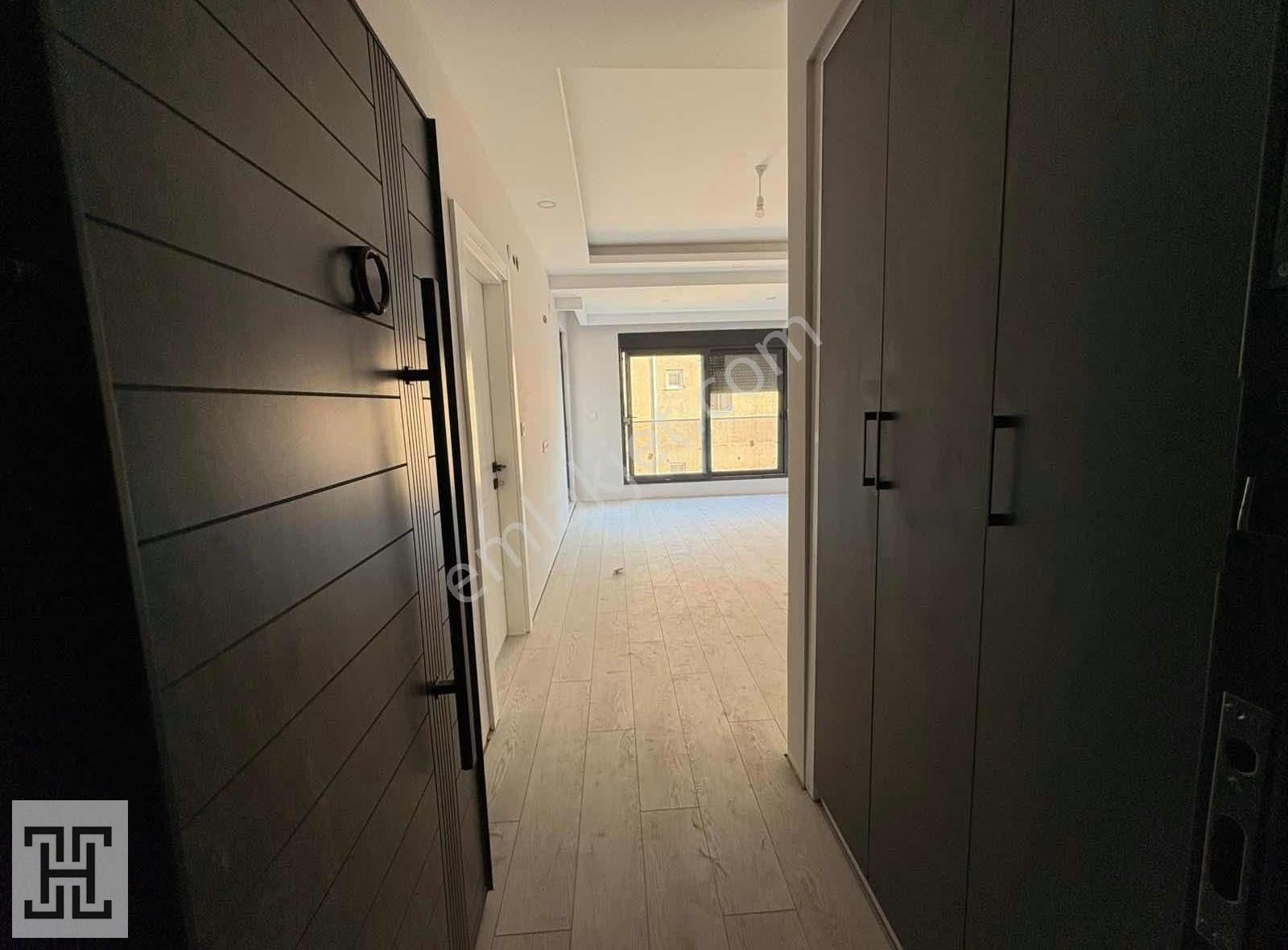 Ertuğrul'dan Deniz Manzaralı 1+1 Satılık Daire - Görsel 5