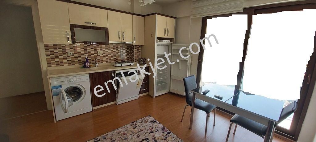 Ender Uysaldan Kampüste 2+1 Eşyalı Apart ...