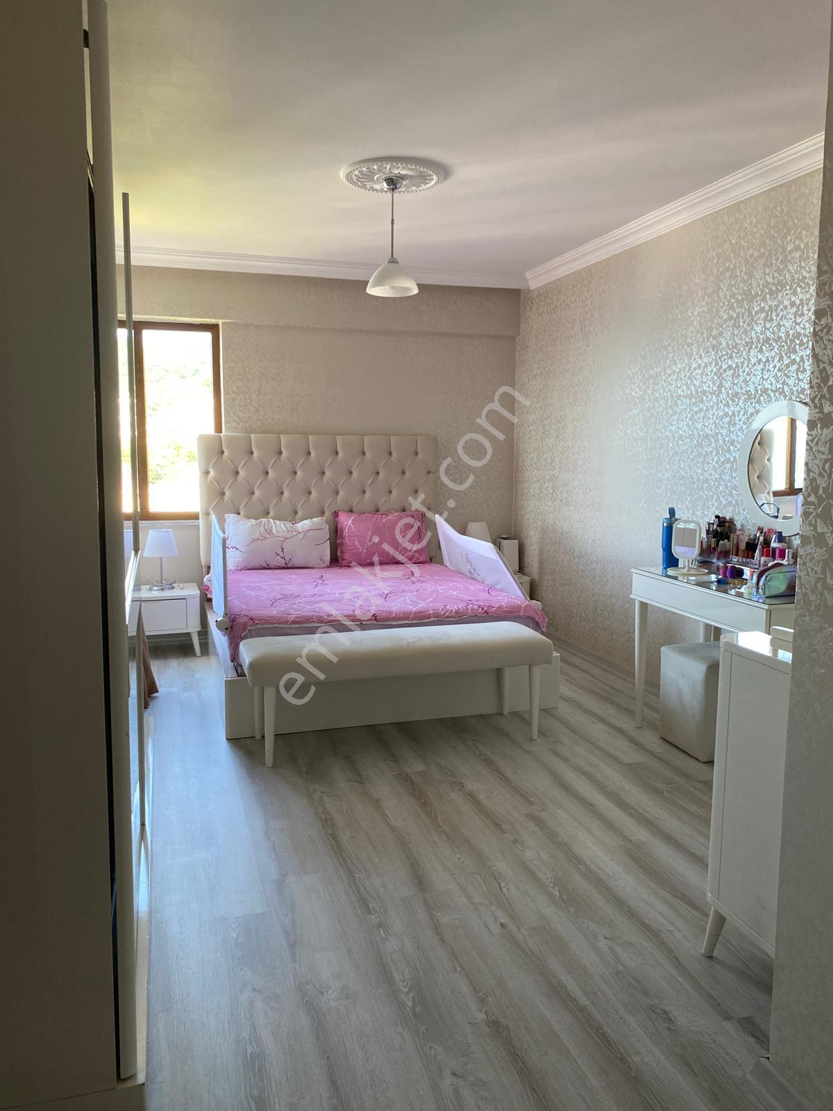 Tirebolu Yeniköy De Deniz Manzaralı Eşyasız Satılık 3+1 Lüx Daire - Görsel 12