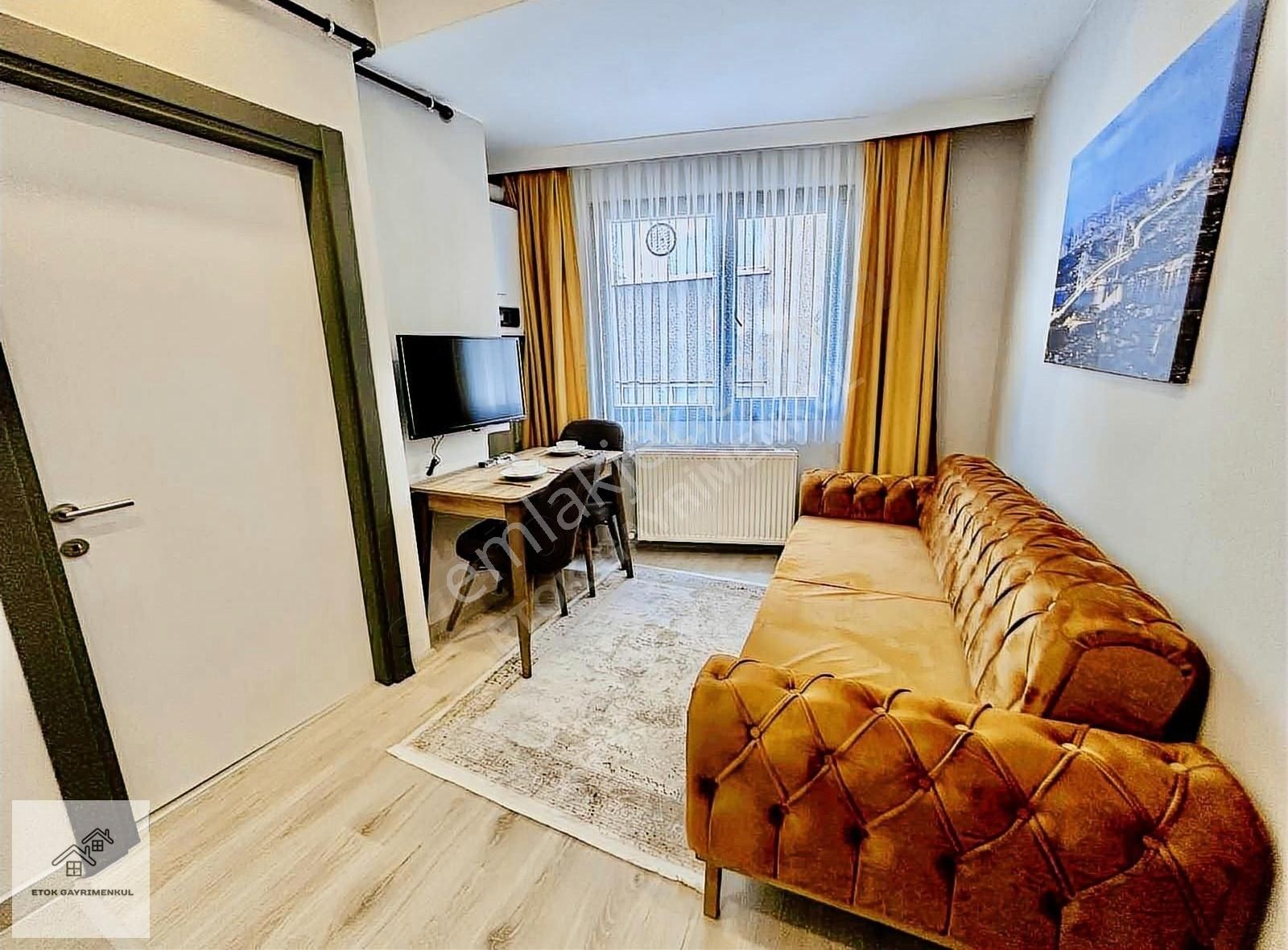 Etok'dan 2+1 Full Eşyalı Cadde Üzeri Merkezi Konumda Ferah Daire