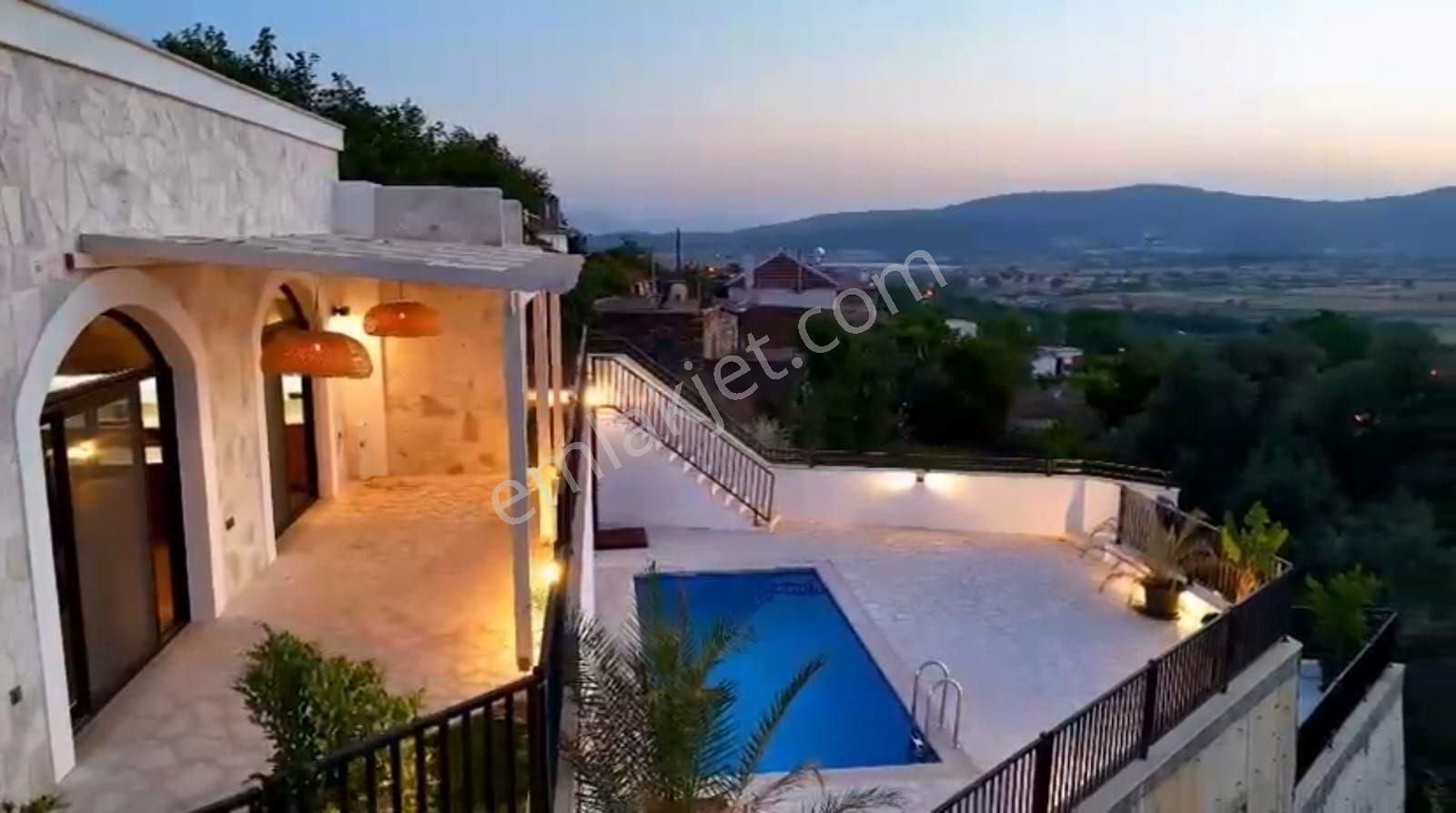Kuzyaka Da Doğayla İç İçe, Modern Mimarili, Havuzlu Özel Villa!
