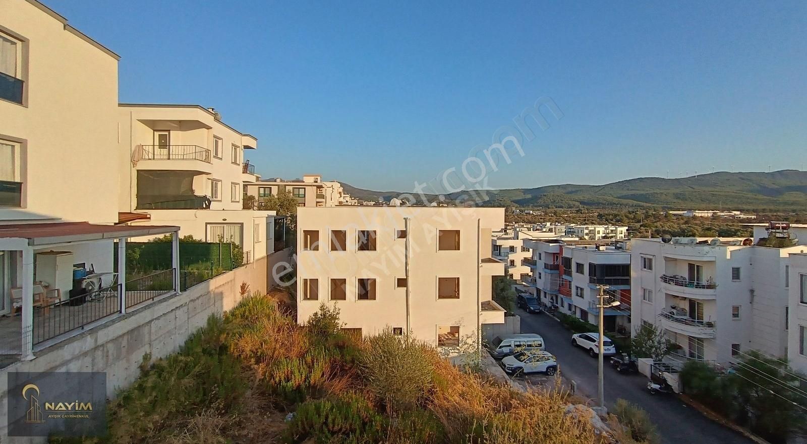 Mumcularda Satılık 2+1 Üst Kat Doğa Manzaralı Daire - Görsel 28