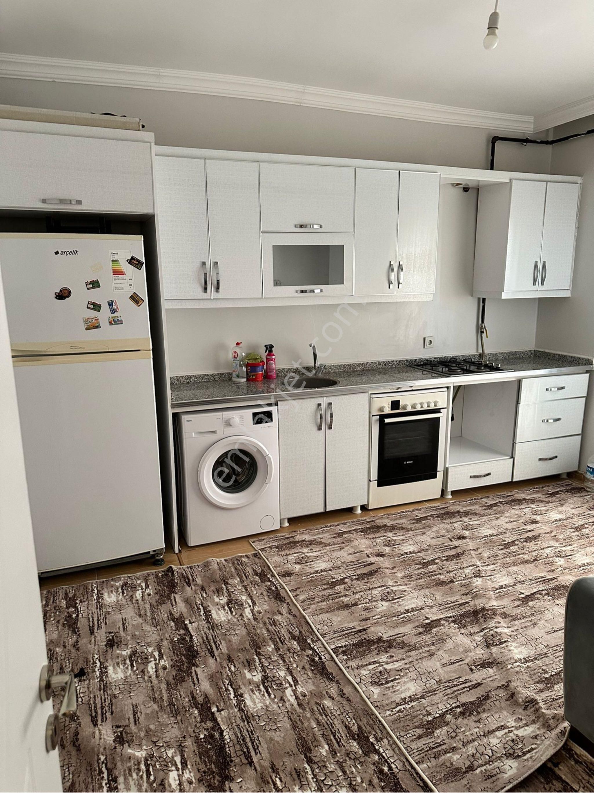 Devlet Hastanesi Civarında Ful Dayalı Döşeli 1+1 Kiralık Daire