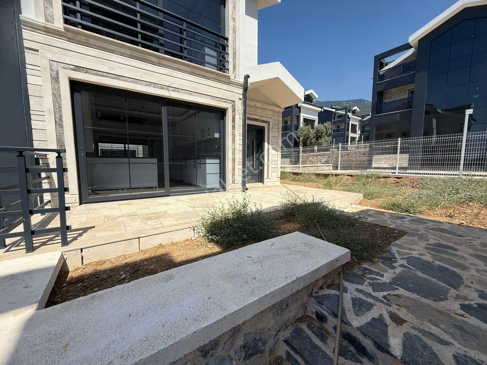 Goldhouse Dan Satılık Villa Doğa Manzaralı 4+1 Fırsat - Görsel 5