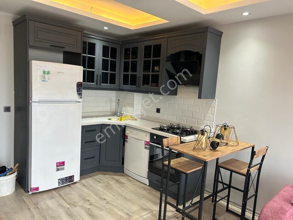 Adana Sarıçam Stadyuma Yola Yakın Eşyaları Yeni 1+1 Eşyalı Fırsat Kiralık Daire