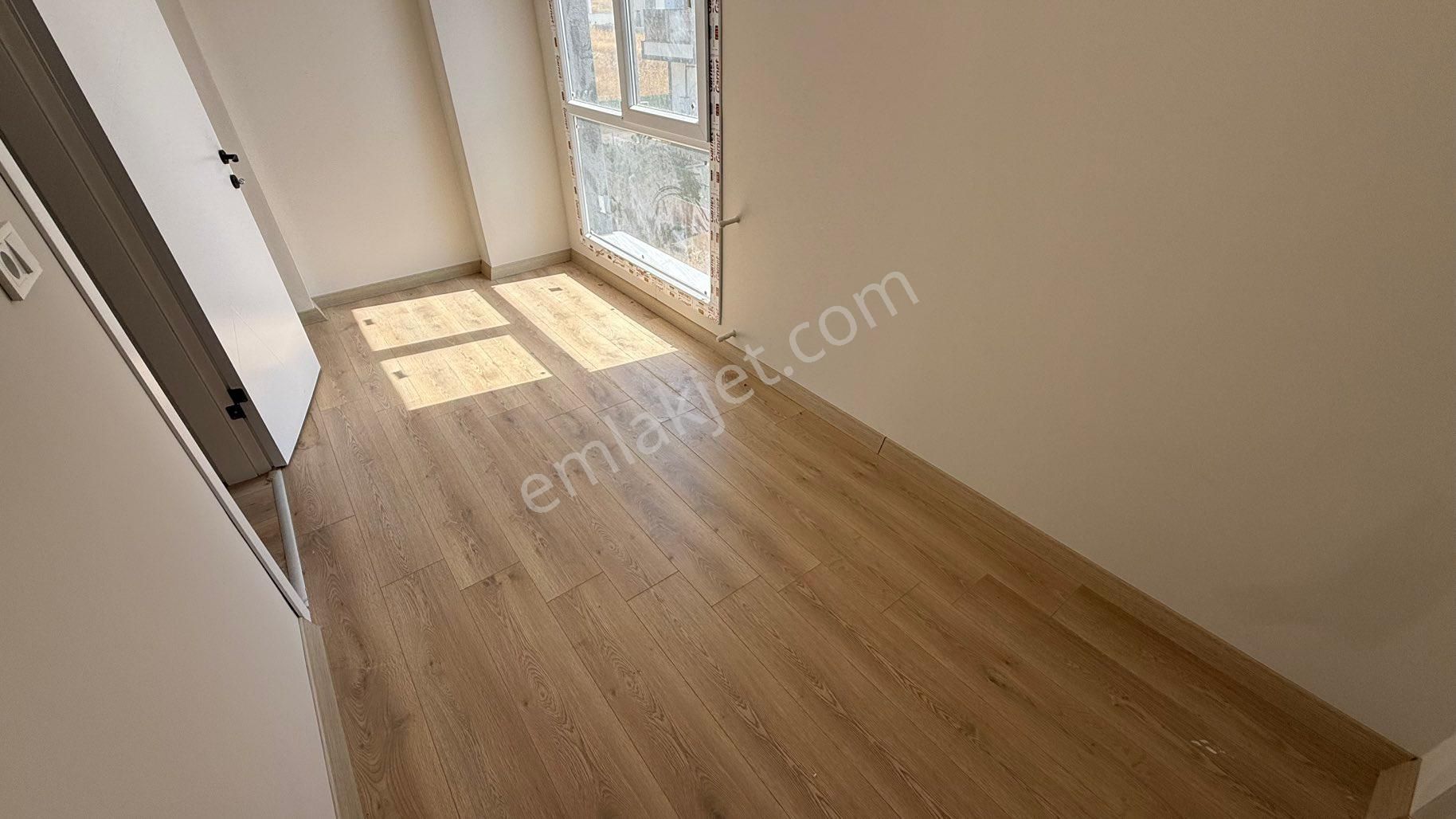 ▃▅▇ Eymen Emlak ▇▅▃ Merkezde Şık Dizaynlı Bahçeli 4+1 Villa - Görsel 18