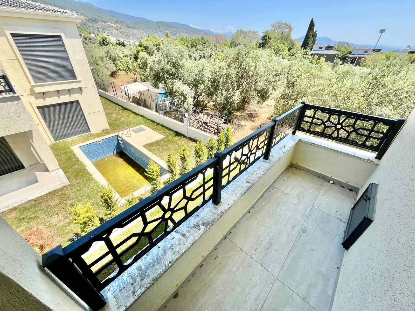 Gümüş'den Güre'de Site İçerisinde Havuzlu Bağımsız 4+1 Müstakil - Görsel 33