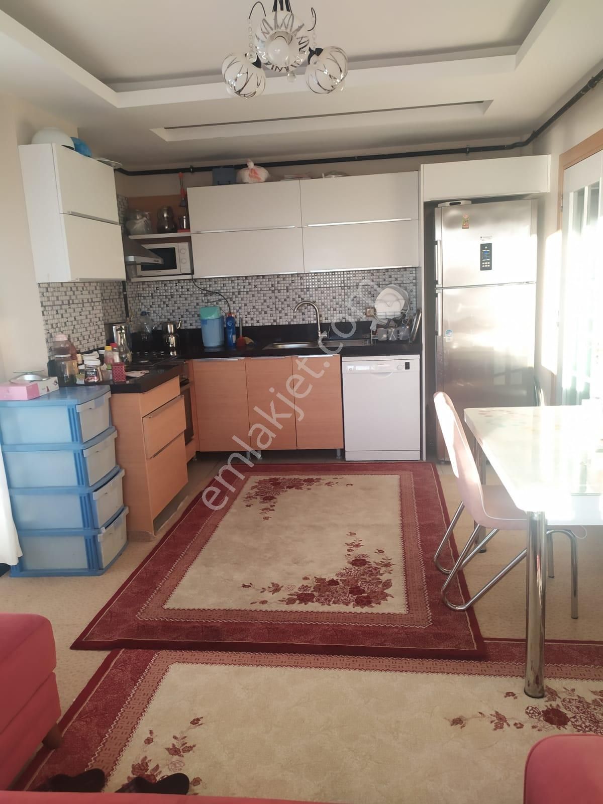 Adana Sarıçamda Stadyum Yanında Göl Manzara Full Yeni Eşyalı 3+1 Kiralık Daire