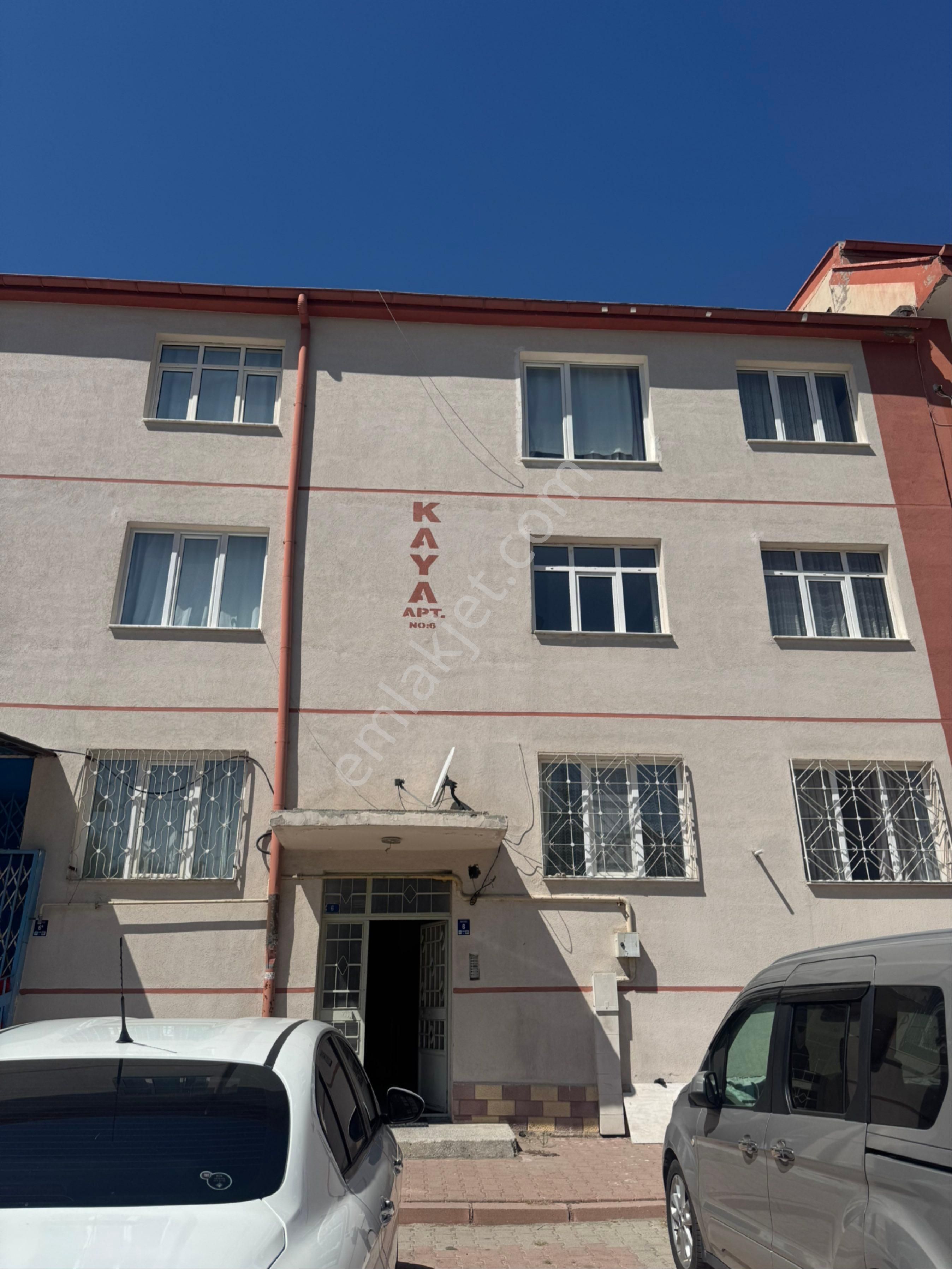 Yeniköy’de Sahibinden Satılık Kombili Daire